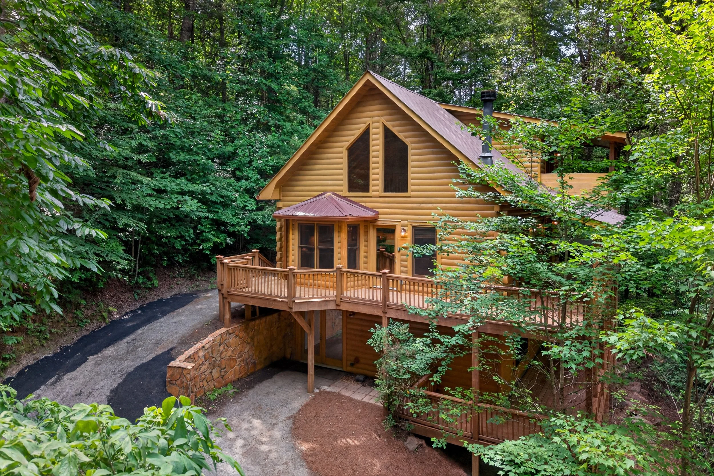 357 Hemlock Trl