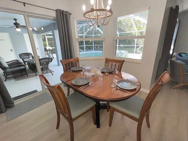 IMG_5147_kitchen table.jpg