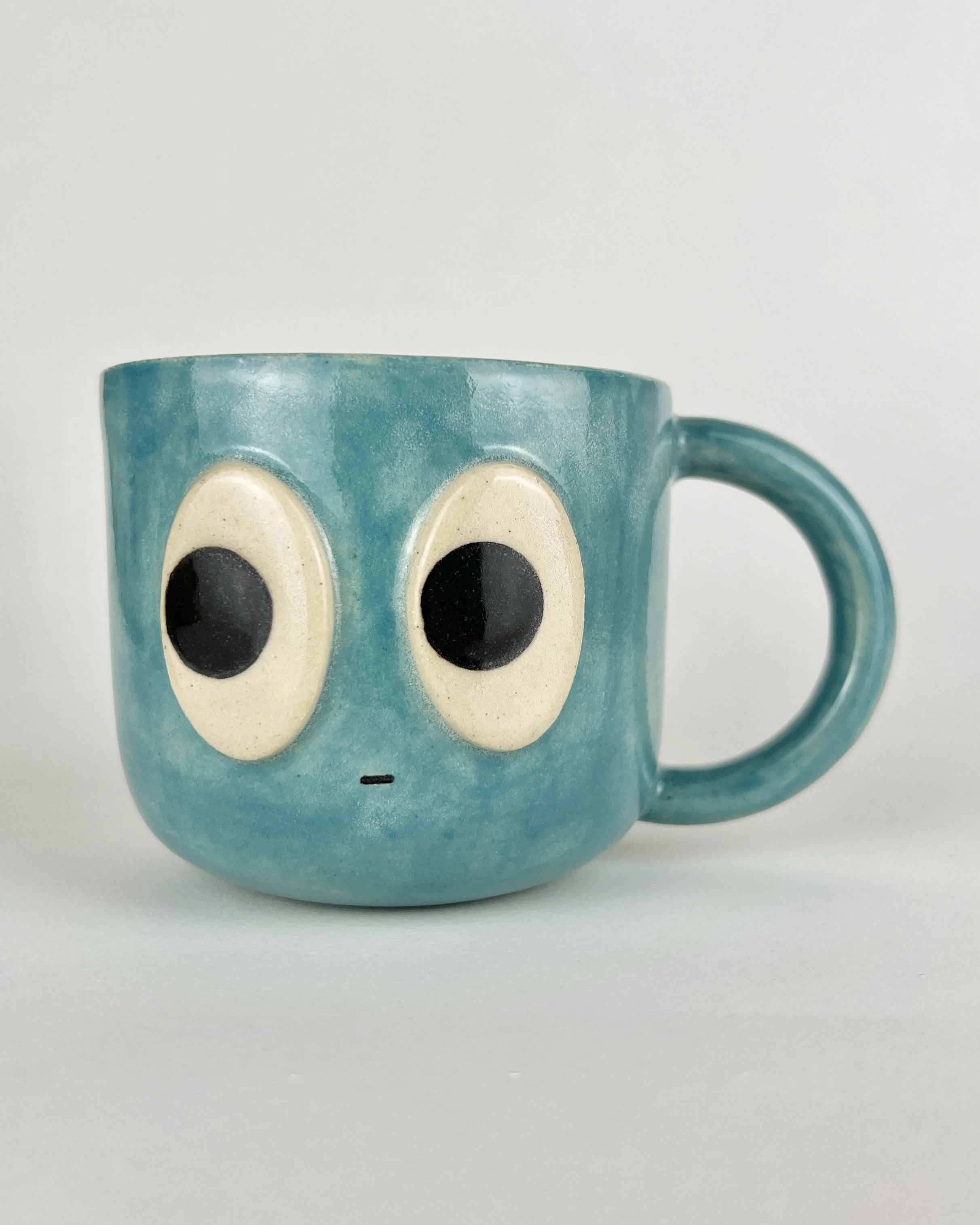 Side eye mug