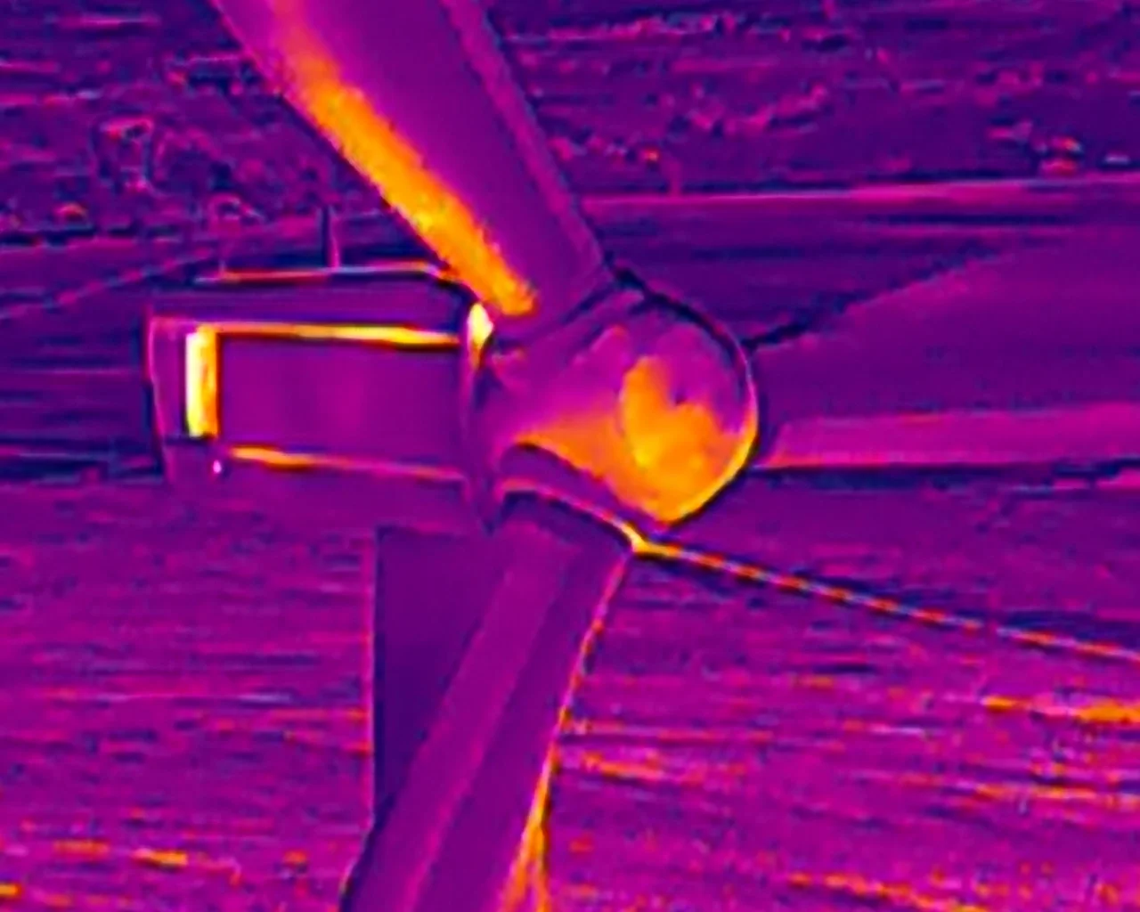 hermal-wind-turbine-nacelle-inspection.webp