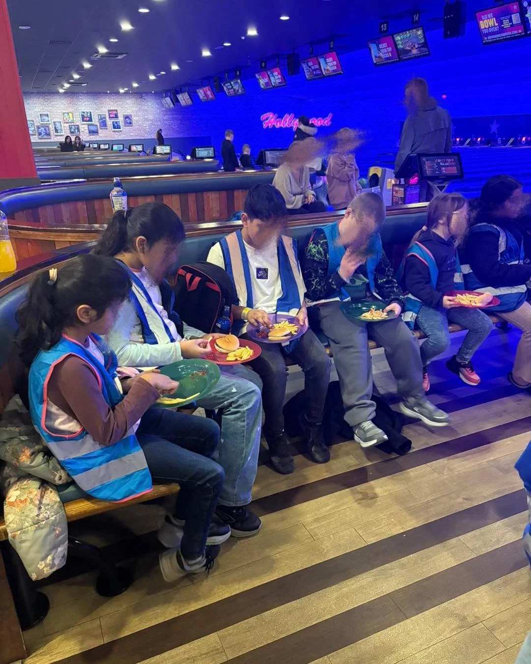 We had a blast bowling and shopping at the Broadway Bash! The kids enjoyed striking down pins and then exploring cool shops with fun Broadway vibes. It was a day full of laughter, fun finds, and great times with friends. Everyone left with big smiles