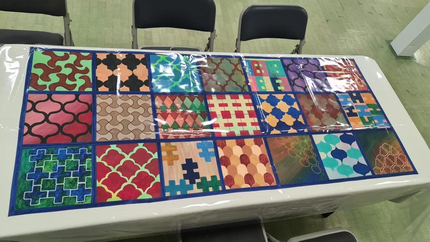 ✨So proud to share this finished piece, created in collaboration with the incredible artist Zarina and Lauren from Keighley Creative. Creativity, community, and collaboration all woven together in one beautiful tablecloth 💛🧵✨ #highfieldkeighley #ke