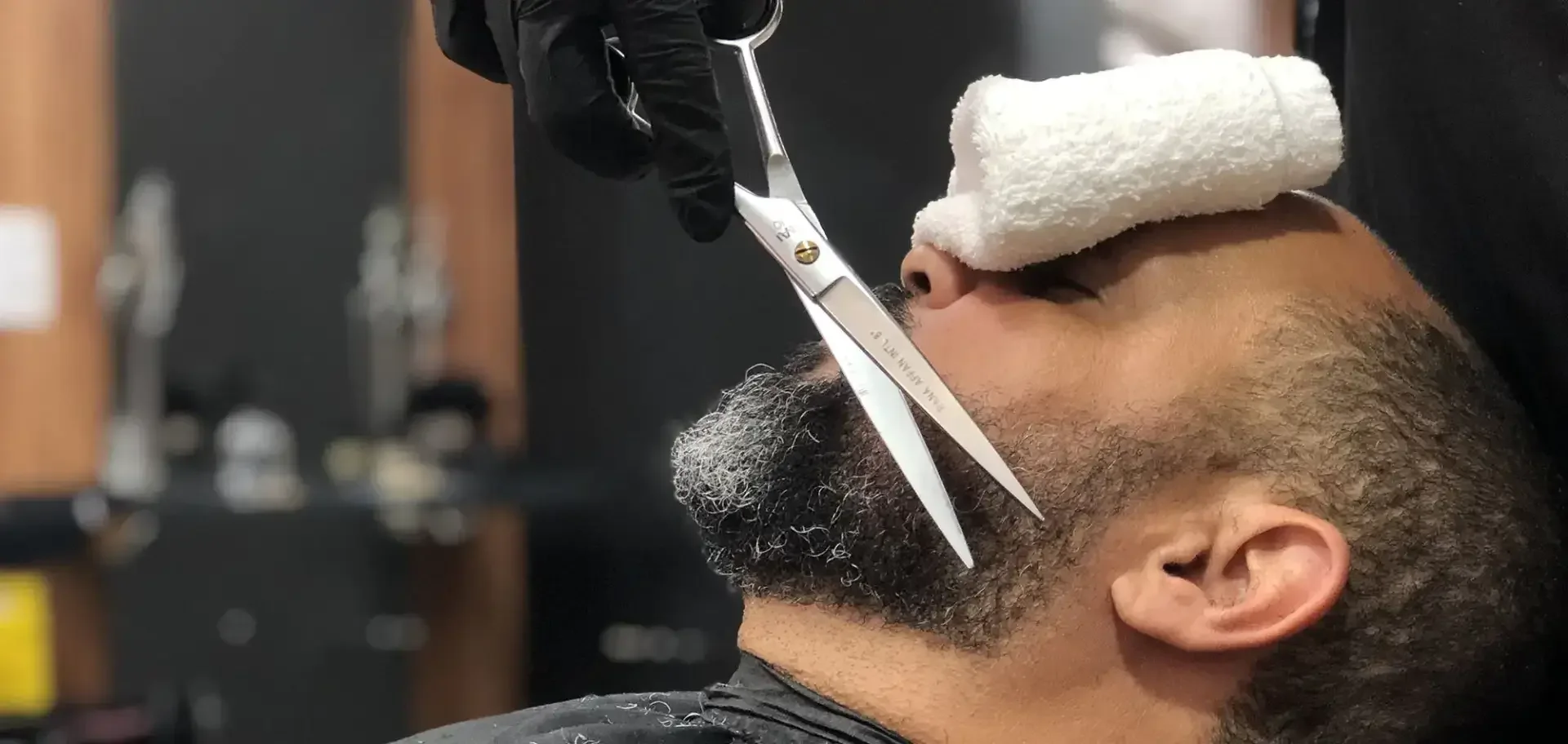 Barba Lenhador: Como Aparar Desde o Início