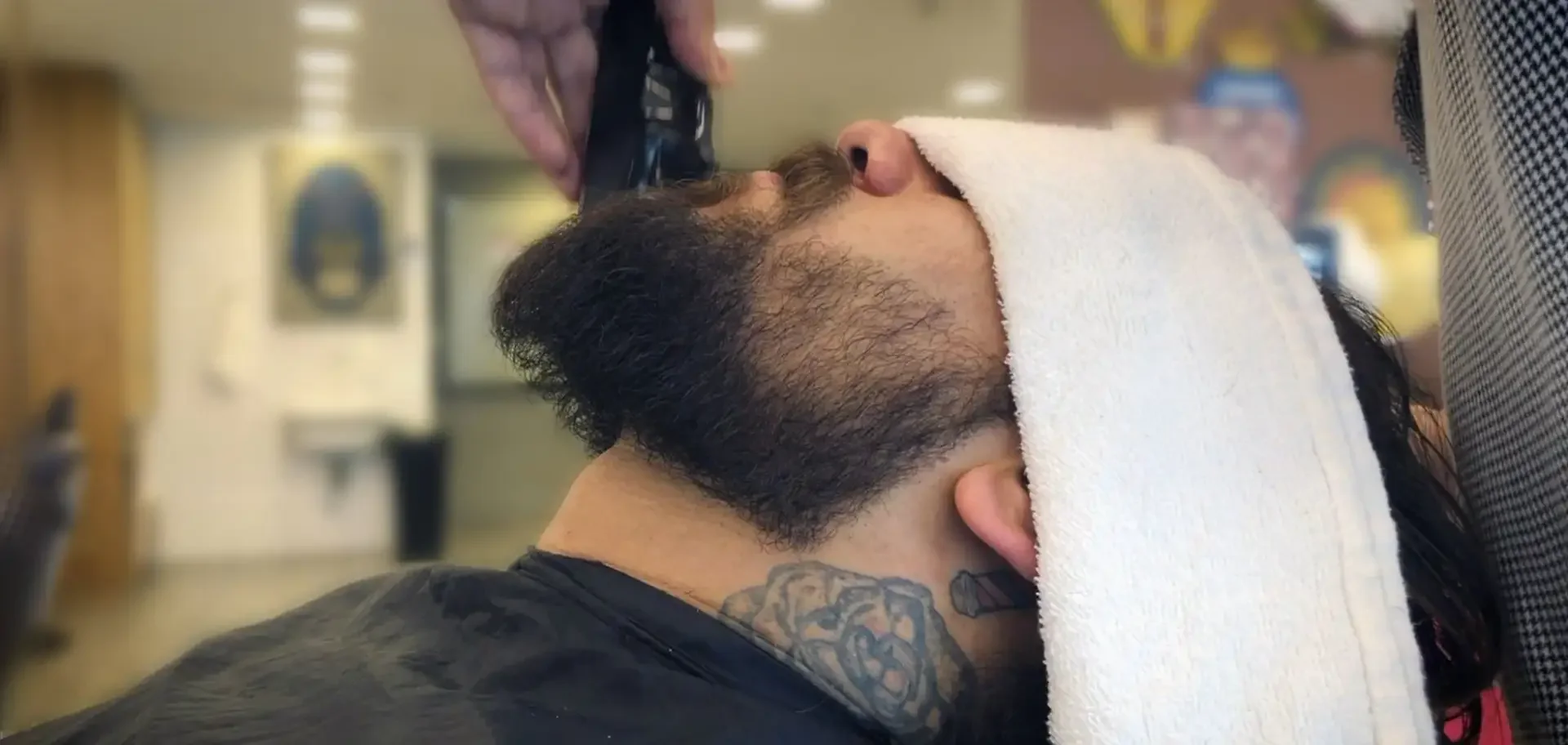 Aparando Enquanto Deixa a Barba Crescer | Dom Hélio