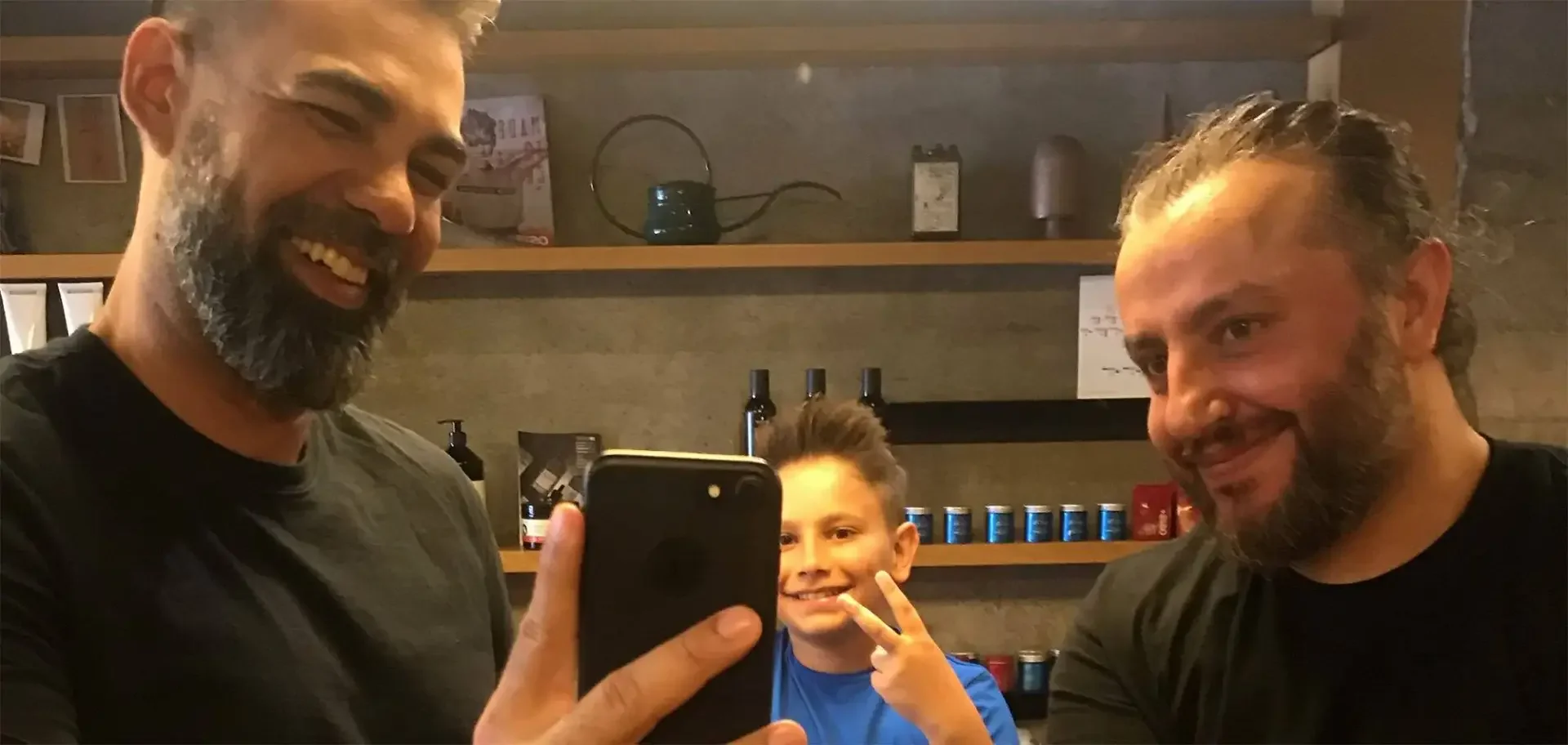 Fazendo a barba em Kadıköy, Istambul | Barbearias Pelo mundo