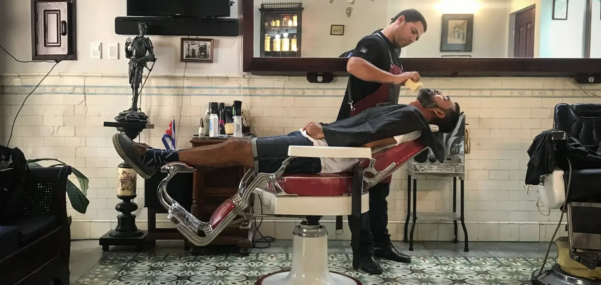 Representa Cuba: Gusmani e uma barbearia fundada em 1552