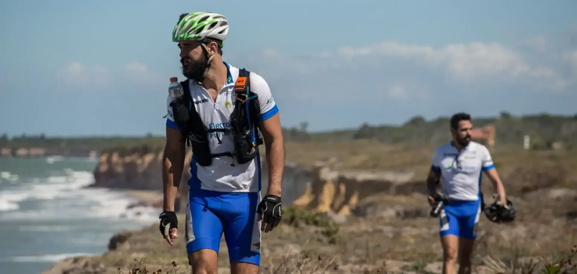 Barba ensopada de lama (e de sal, areia e suor)