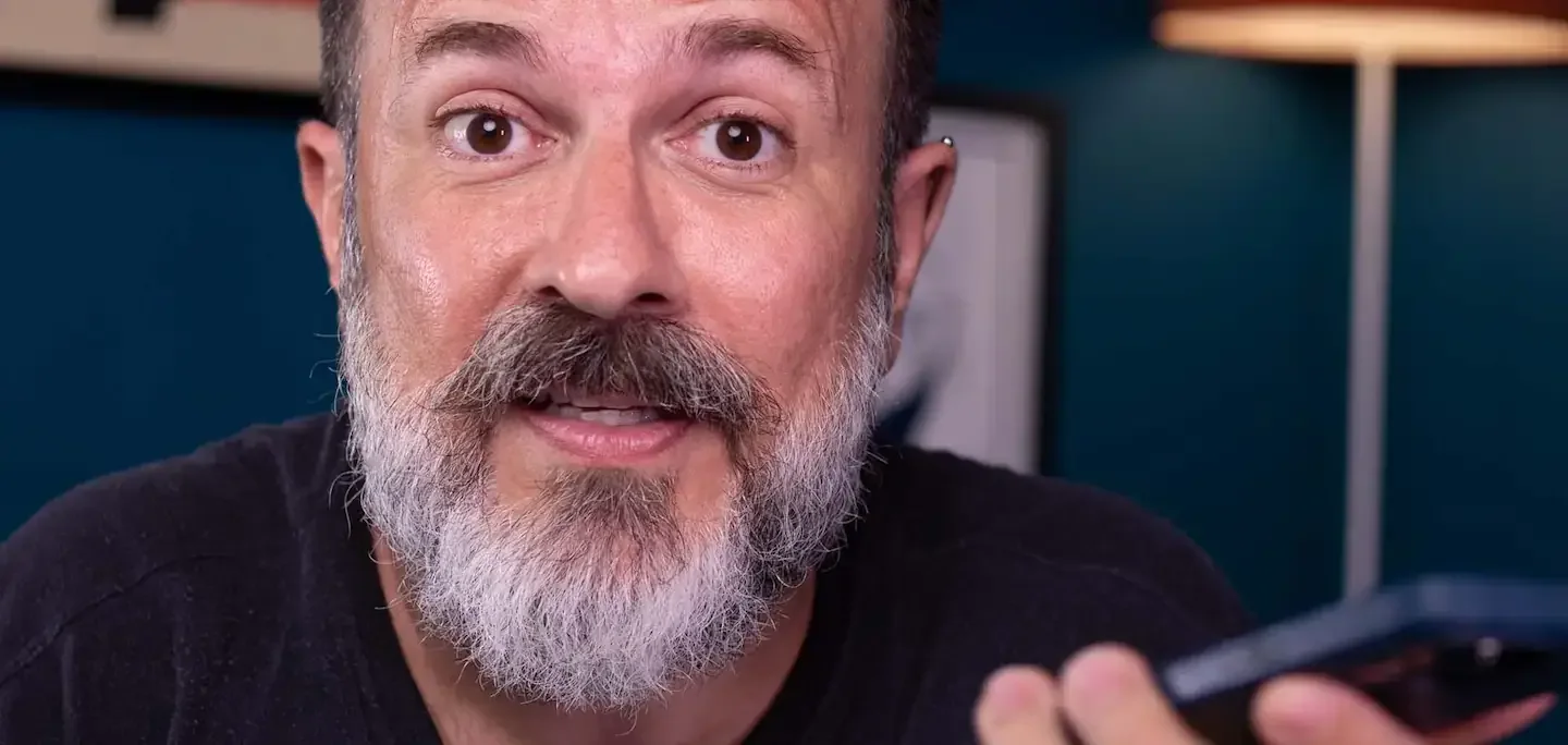 Respondendo Perguntas dos Barbudos Inscritos no Canal