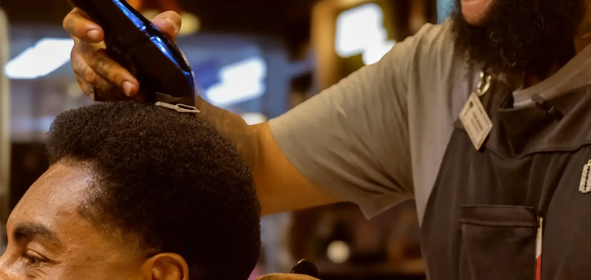 O passo a passo de um Taper Fade com Nudread e Barboterapia