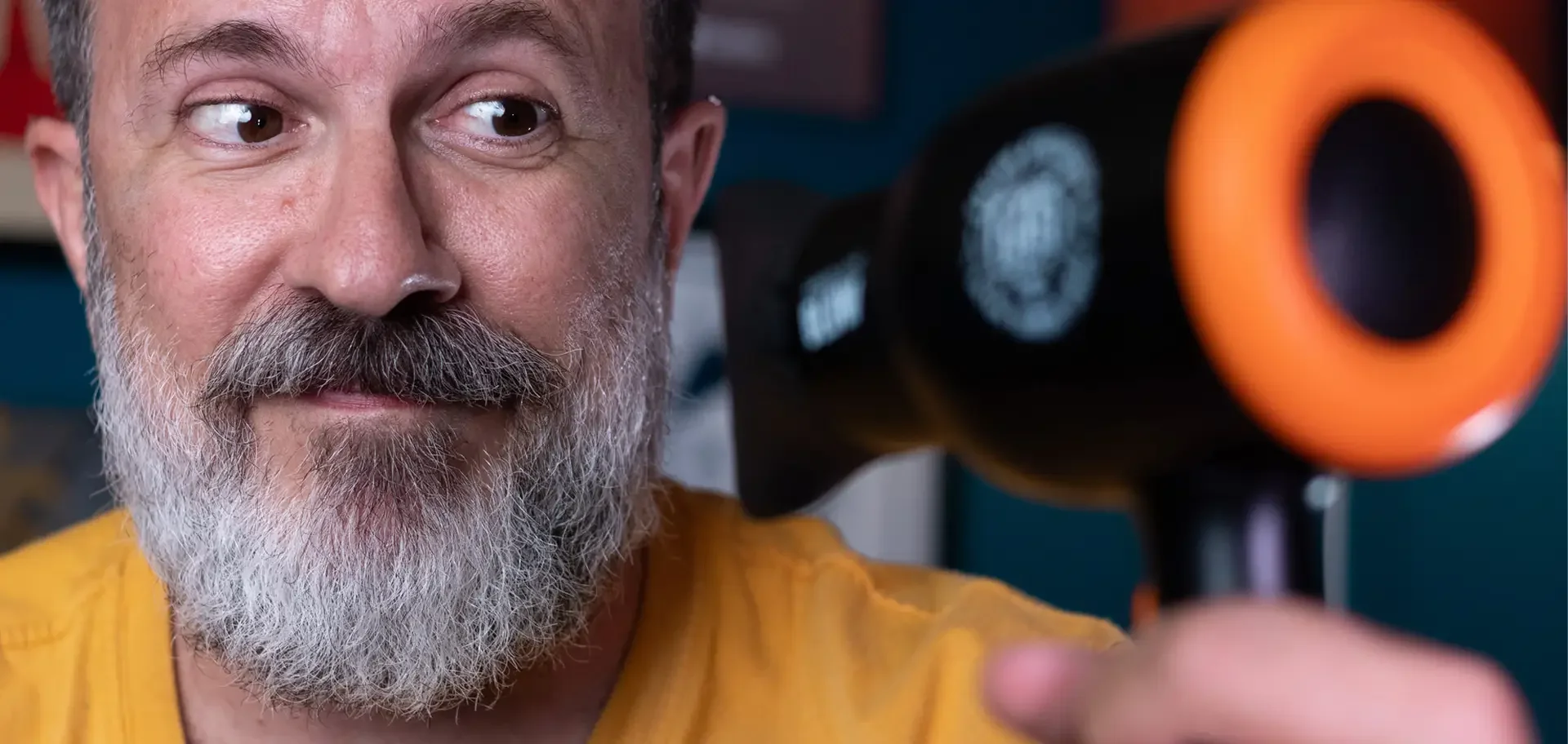 Secador de Cabelo na Barba - 5 Passos pra usar do Jeito Certo