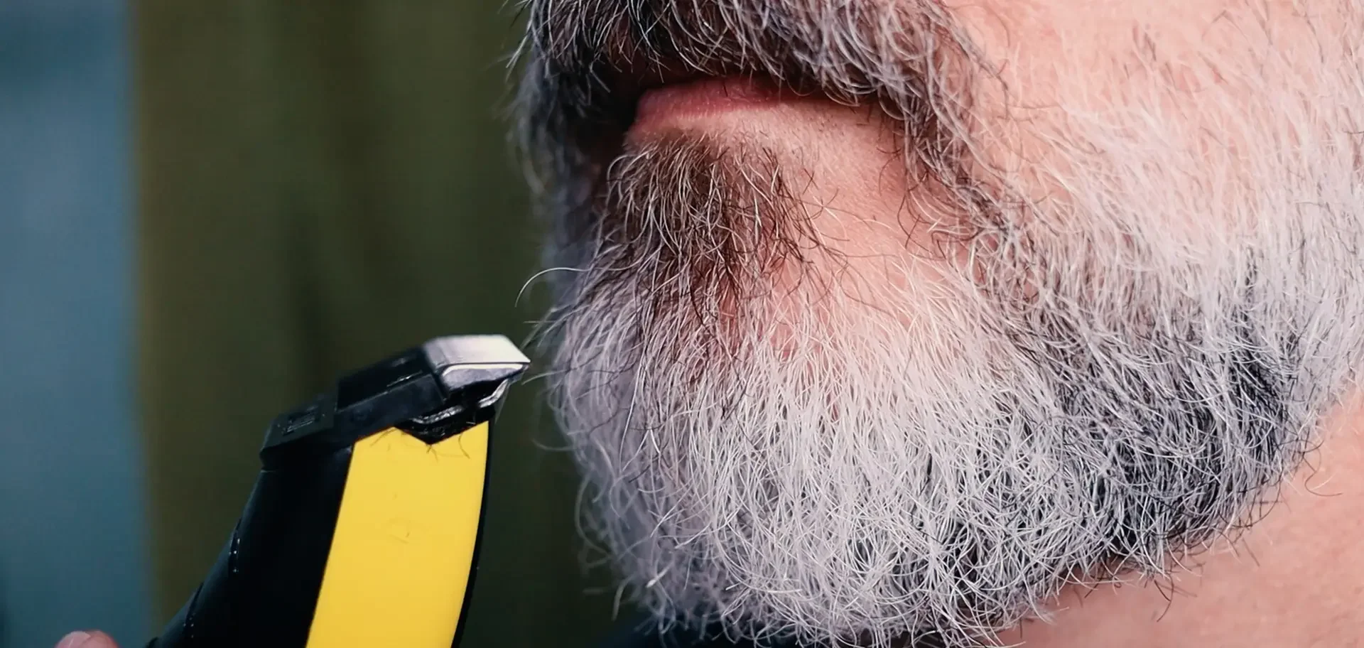 Aparando a Barba em Casa | Uma semana depois do barbeiro