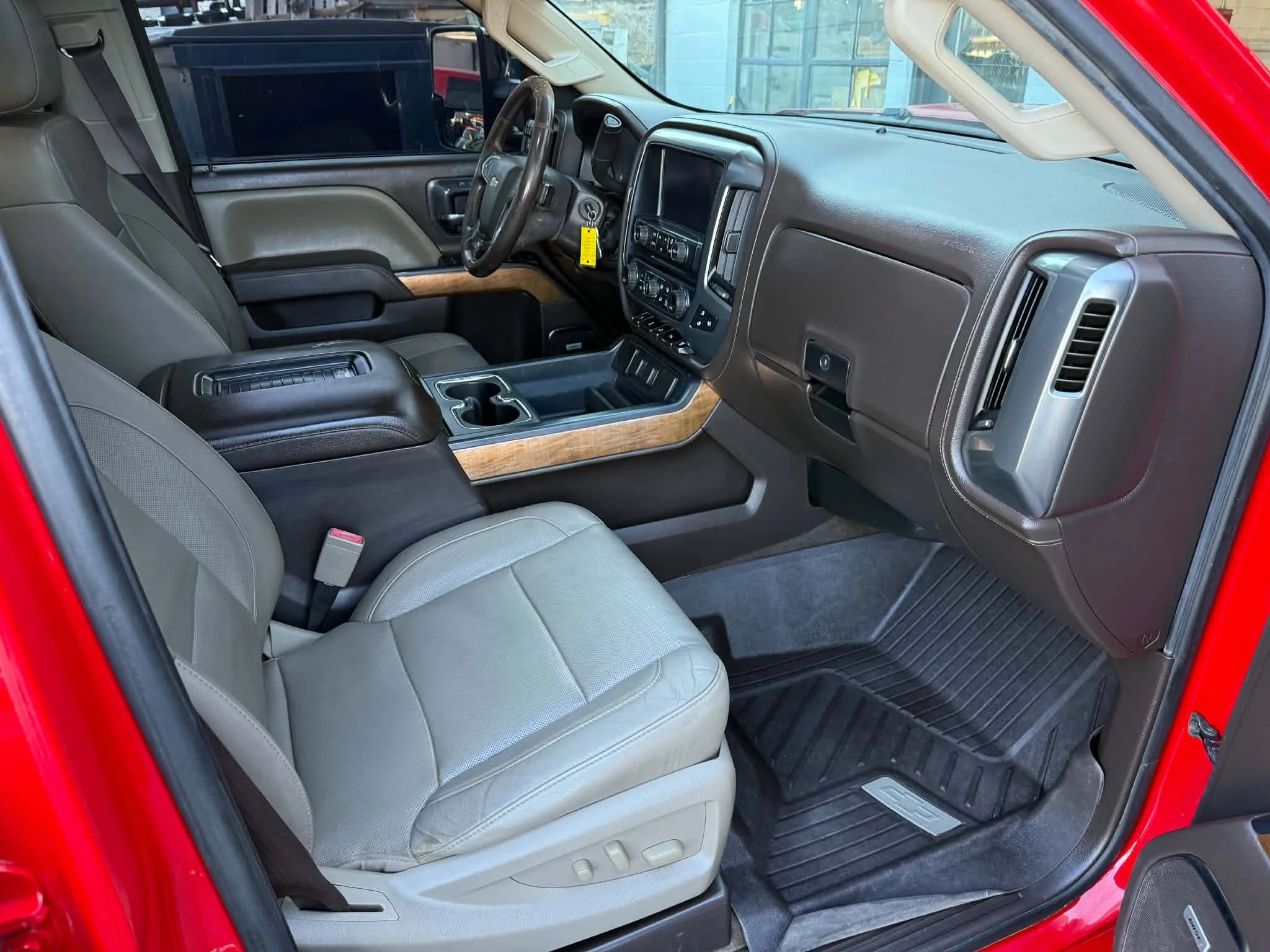 2018 Chevrolet Silverado 3500HD LTZ - Photo 8