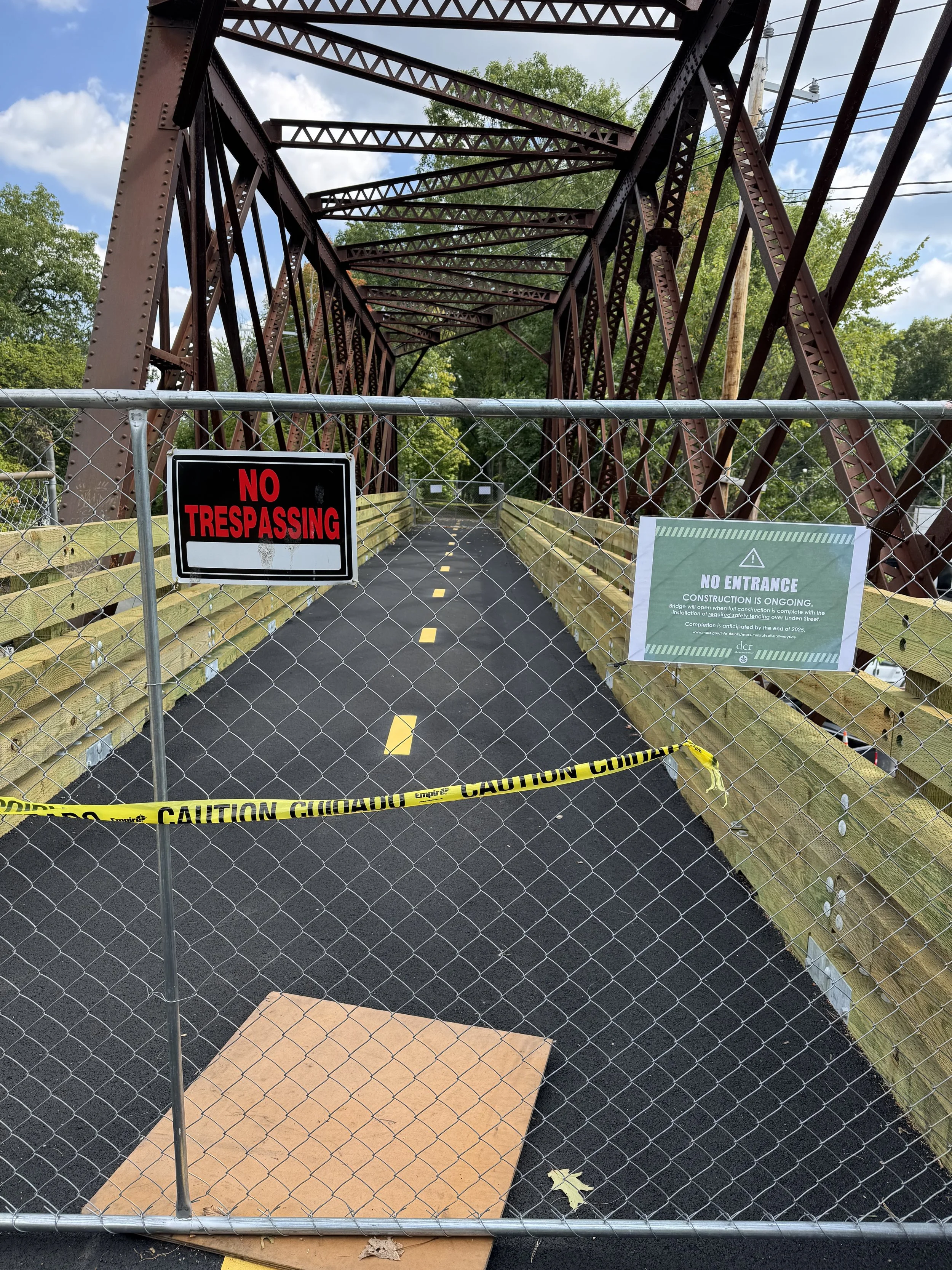 Linden St bike path overpass blocked for nearly a year even though construction was substantially complete