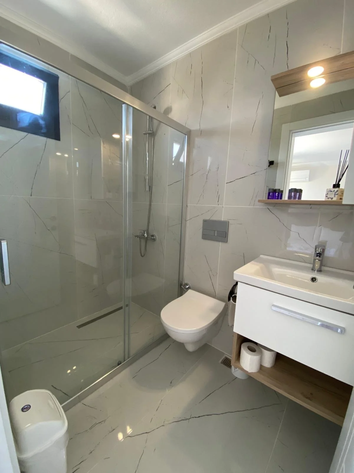 toilet room number 6.JPG