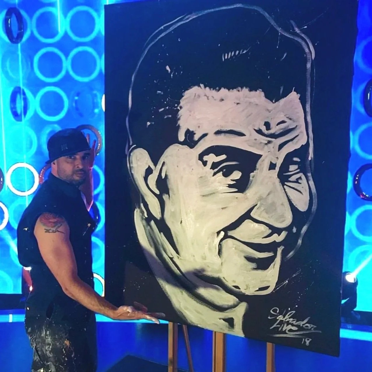 Don Francisco paint show, at Sabado Gigante tv show 