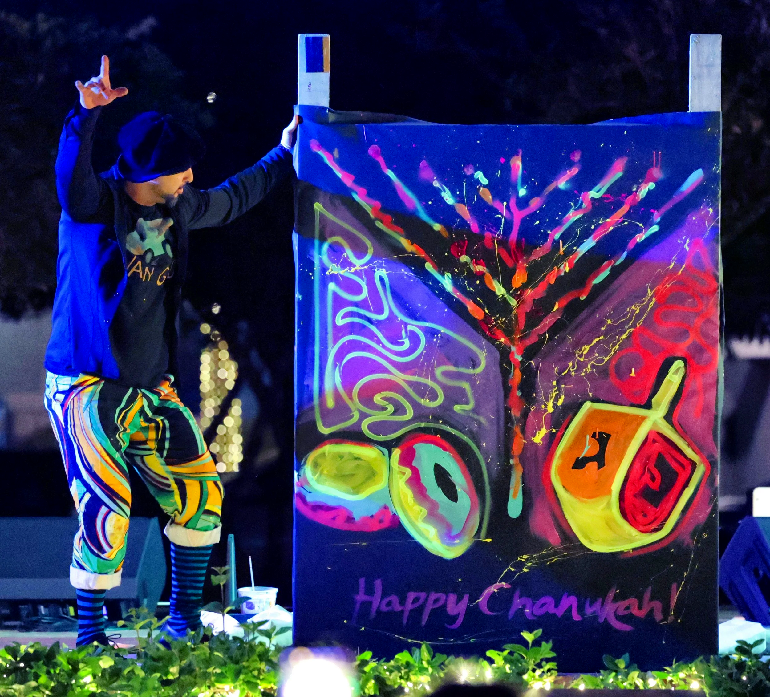 Happy hanukah paint show 