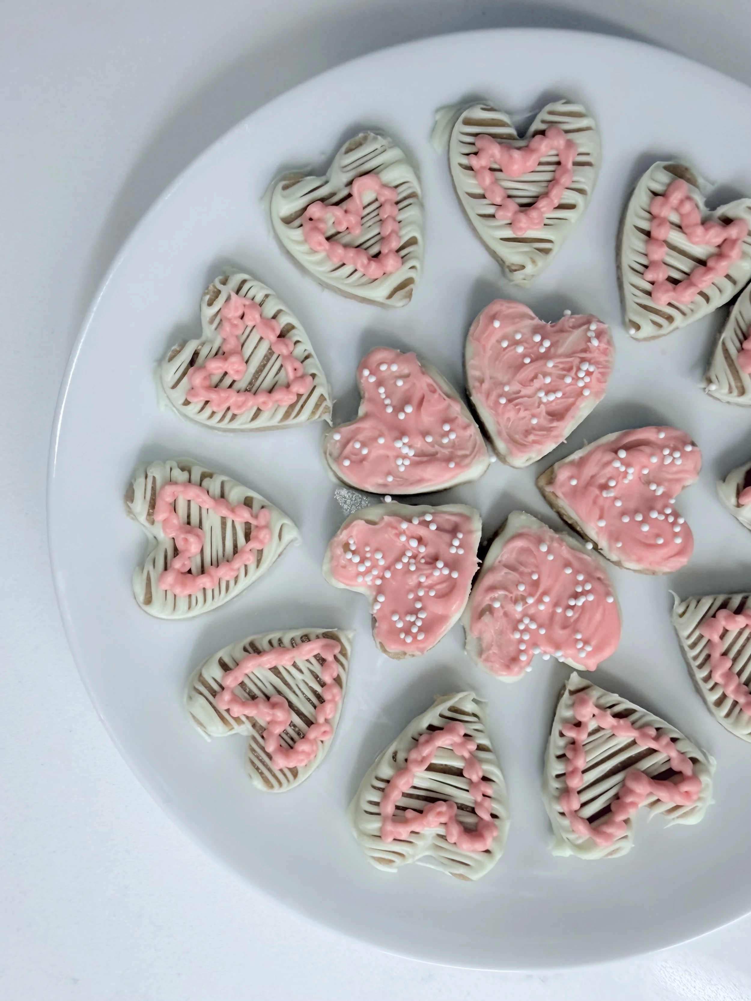 No-Bake Cake Pop Protein Bites (Linden’s Version)