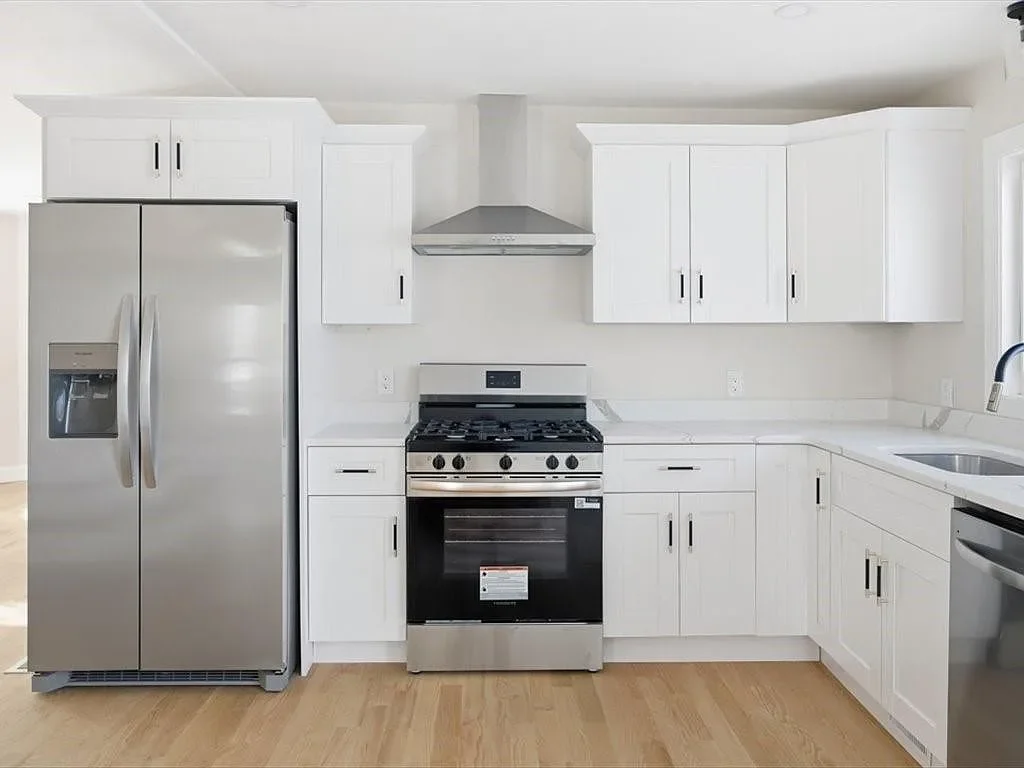 house 1 kitchen.webp