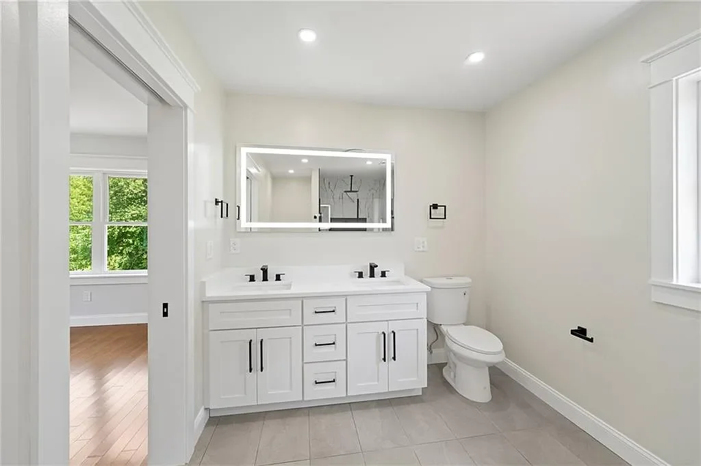 os bathroom pt 2.webp