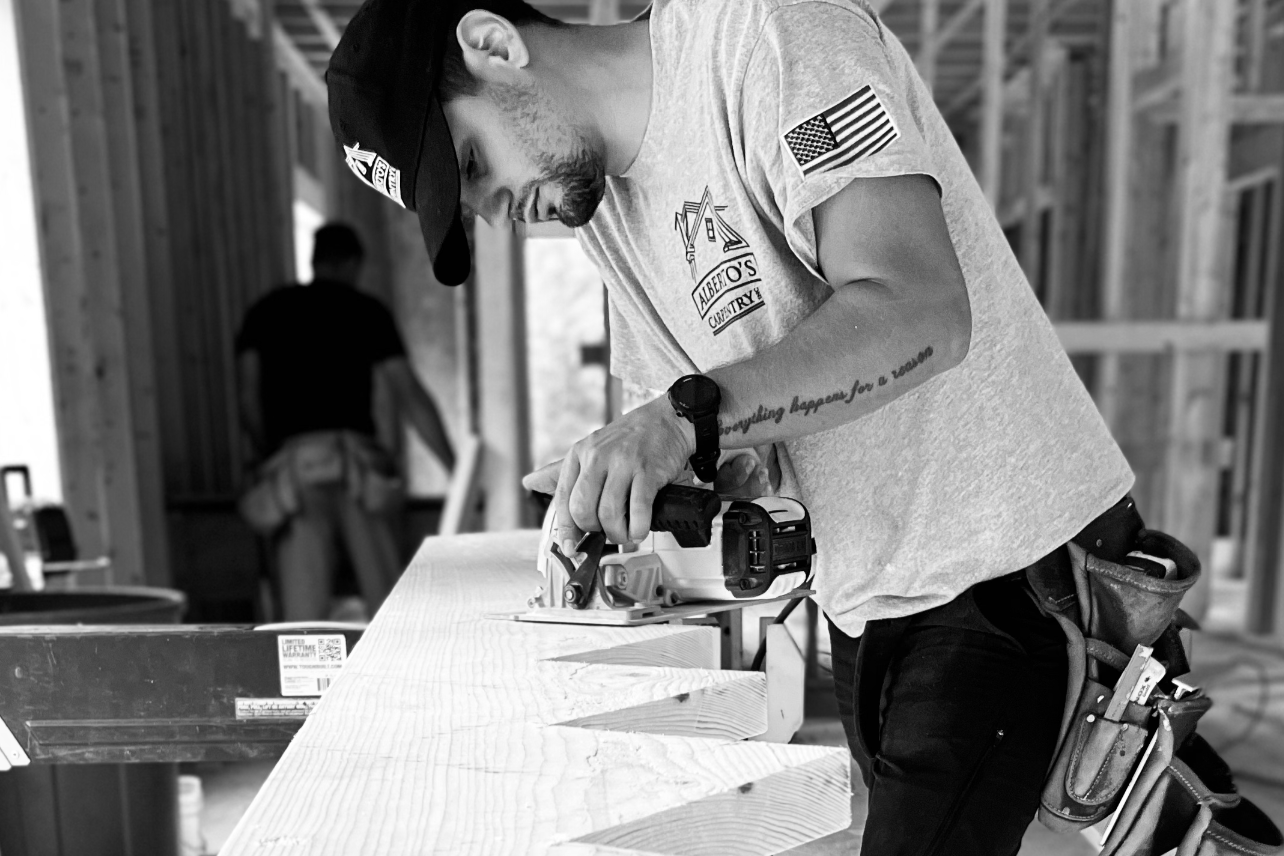 ALBERTO'S CARPENTRY INC
