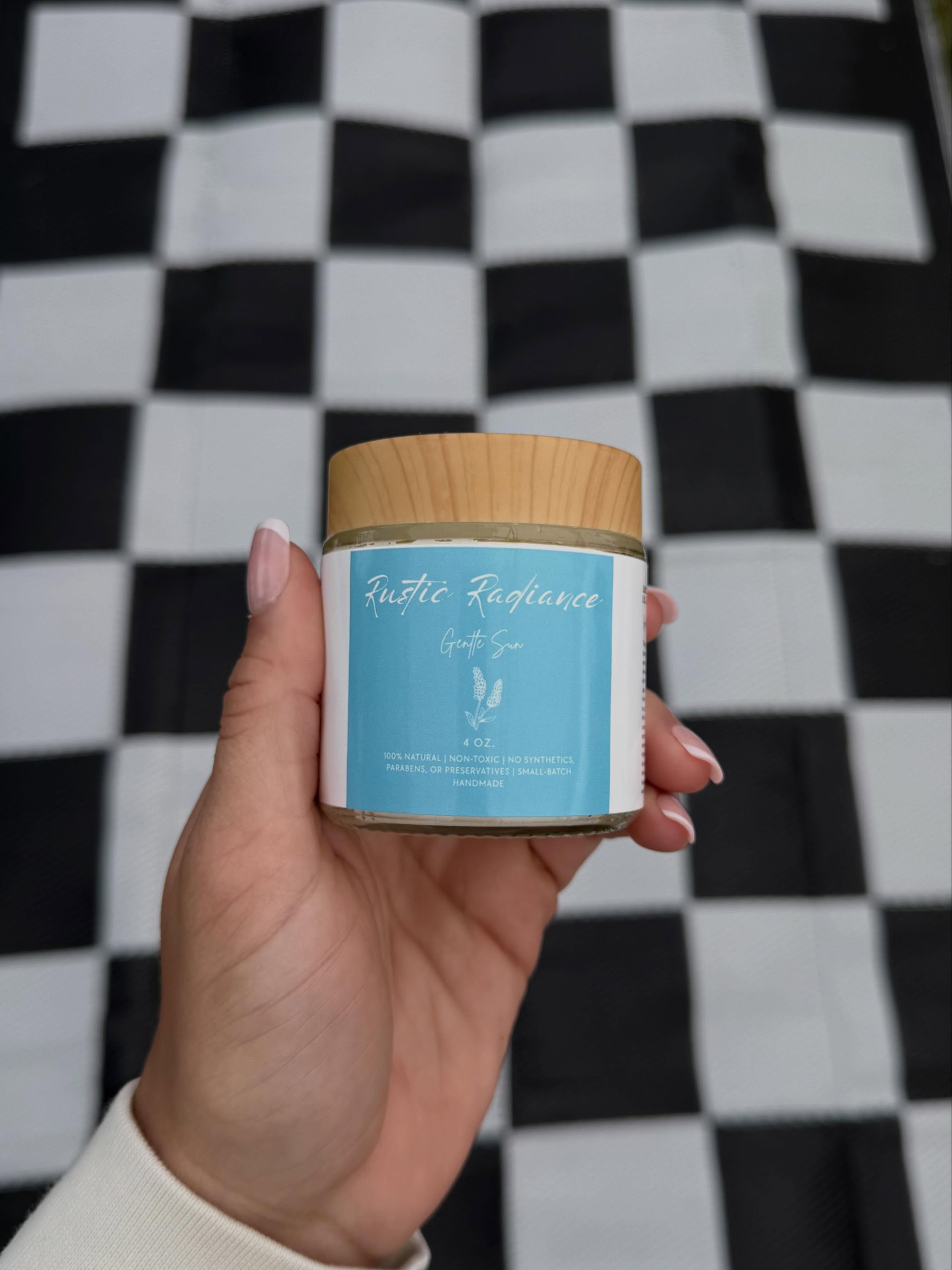 We have some new products for you!! 

Gentle Sun ☀️ - Tallow face cream with Zinc 

Mineral Barrier 🌅 - Daytime body butter with Zinc

Divine Renewal 🌹 - Body butter that tightens and brightens

Mineral Barrier on the go 🏖️ - Daytime body butter w