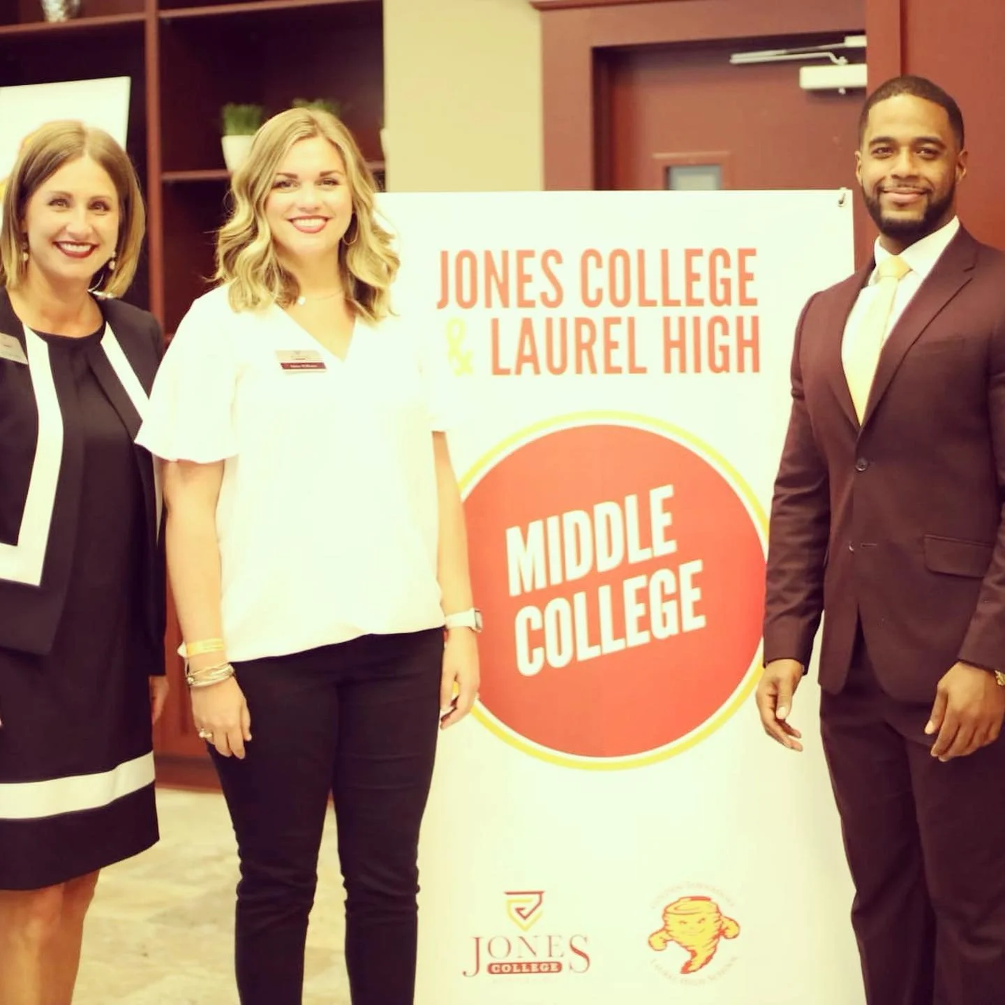 Middle College Signing 2019.jpeg