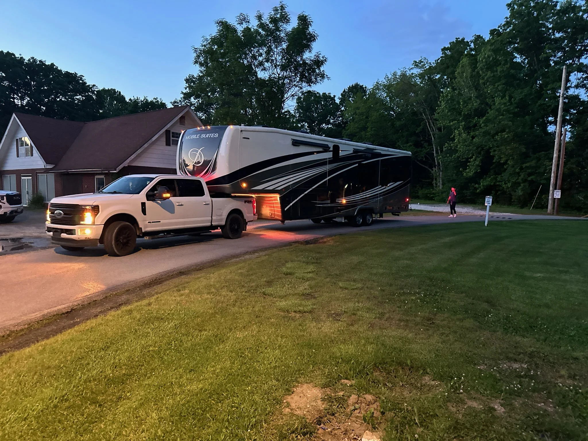 RVs Transport Deliveries