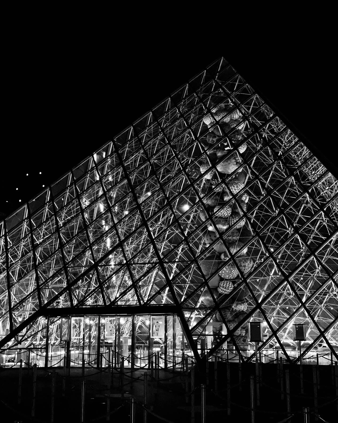 Alberto Sampaoli en el Louvre: El arte argentino llega al corazón de París