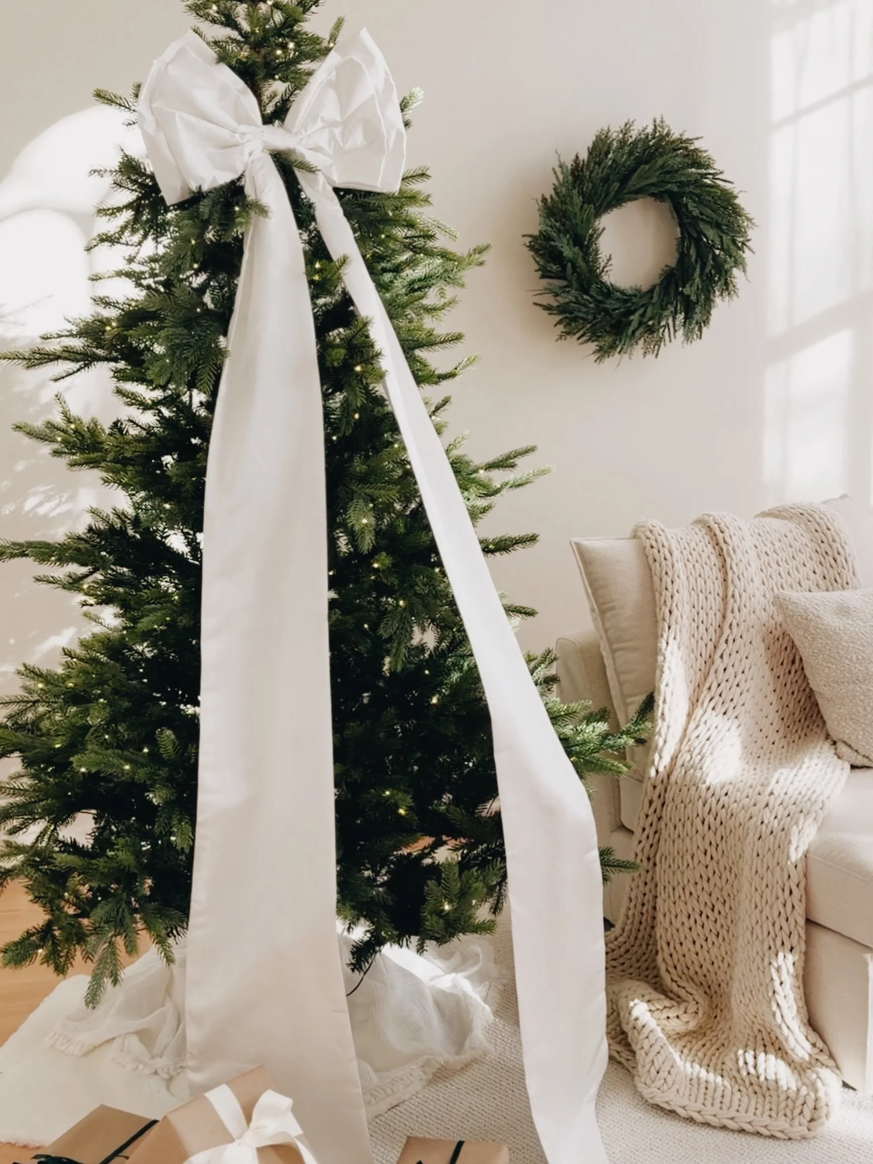 CHRISTMAS AT STUDIO MAIN IS NOW BOOKING!

Christmas at Studio Main set-up will be available to rent November 1st&ndash;22nd for your holiday sessions and content days. 🎄

🎄 Perfect for:
✨ Family mini sessions
✨ Holiday + Christmas portraits
✨ Brand