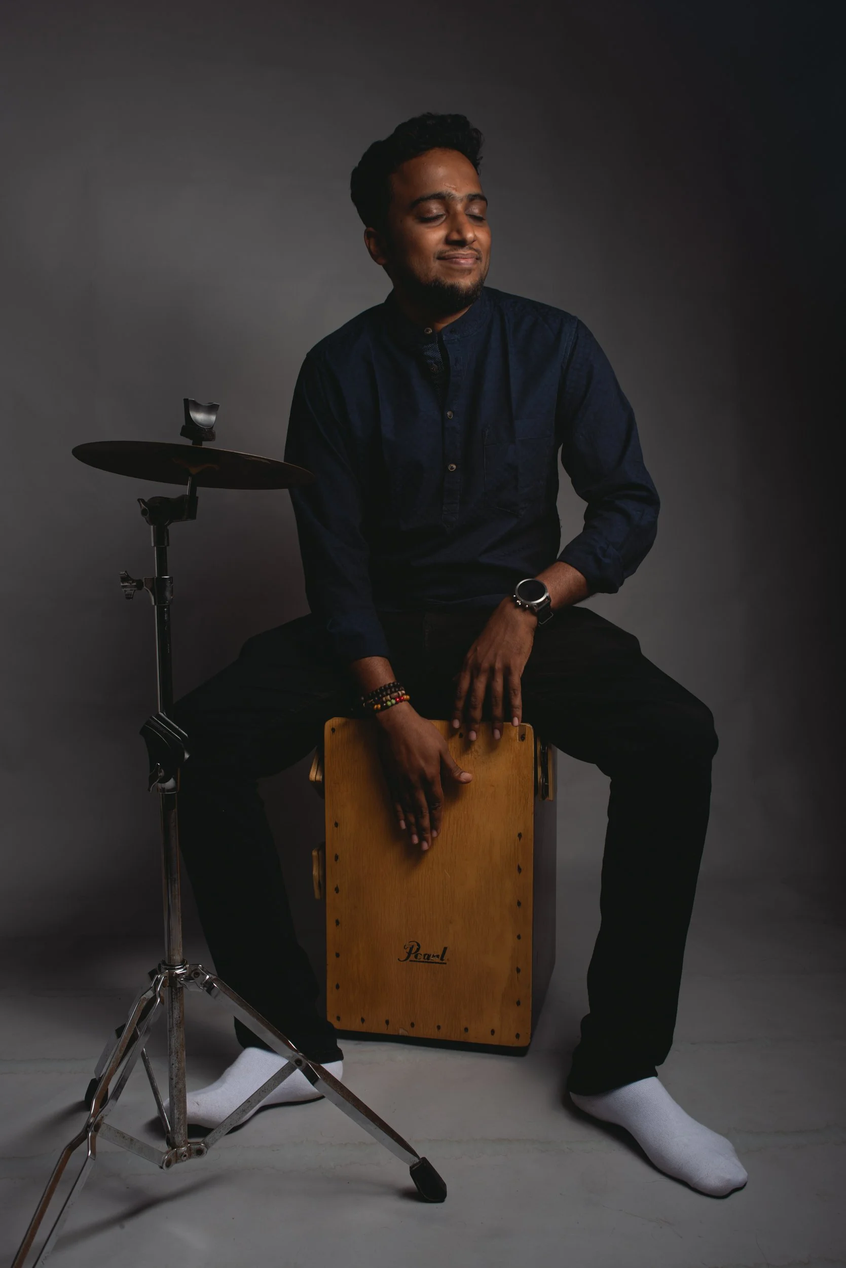 Groovedarshan portrat + artwork-724.jpg