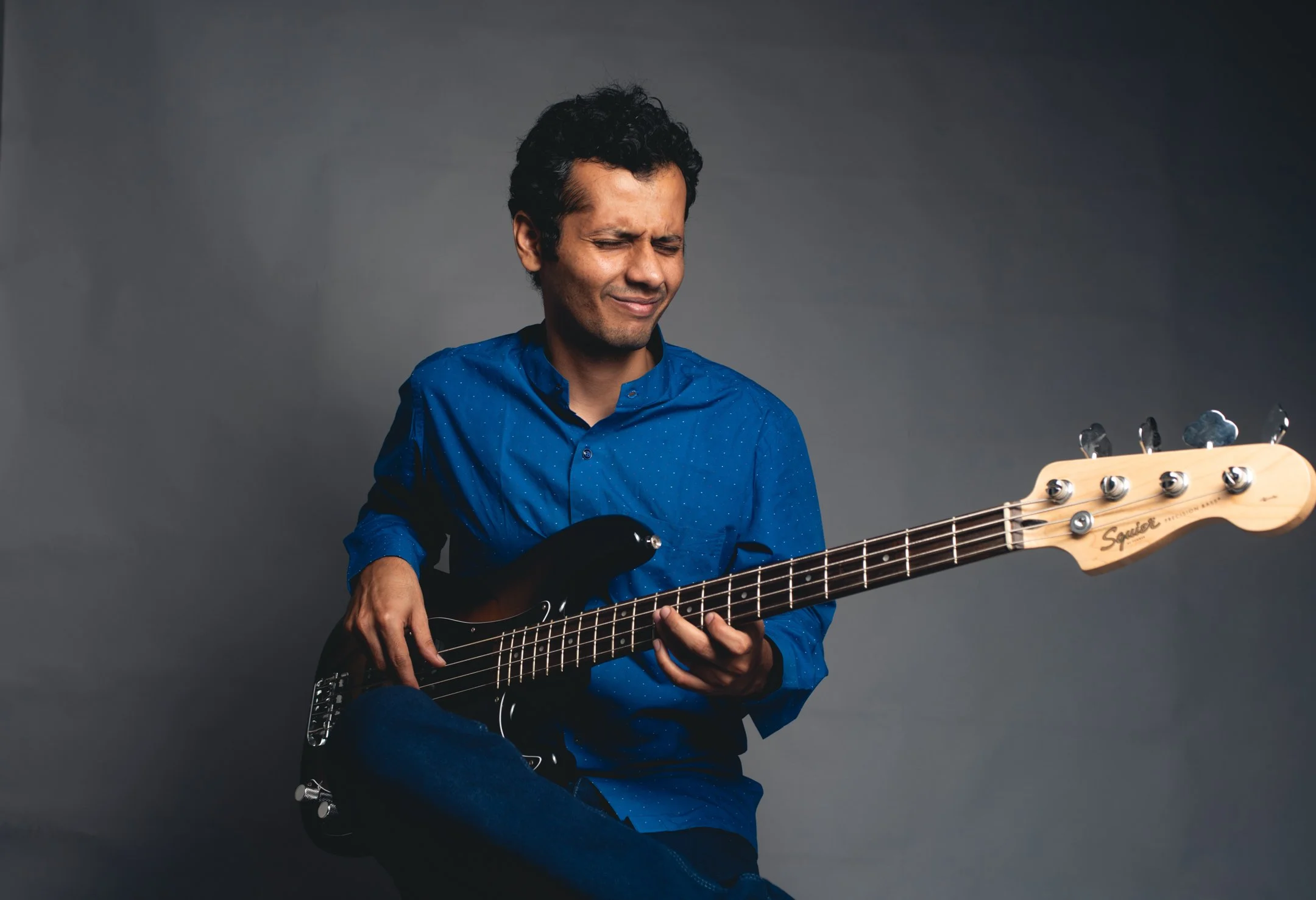 Groovedarshan portrat + artwork-930.jpg