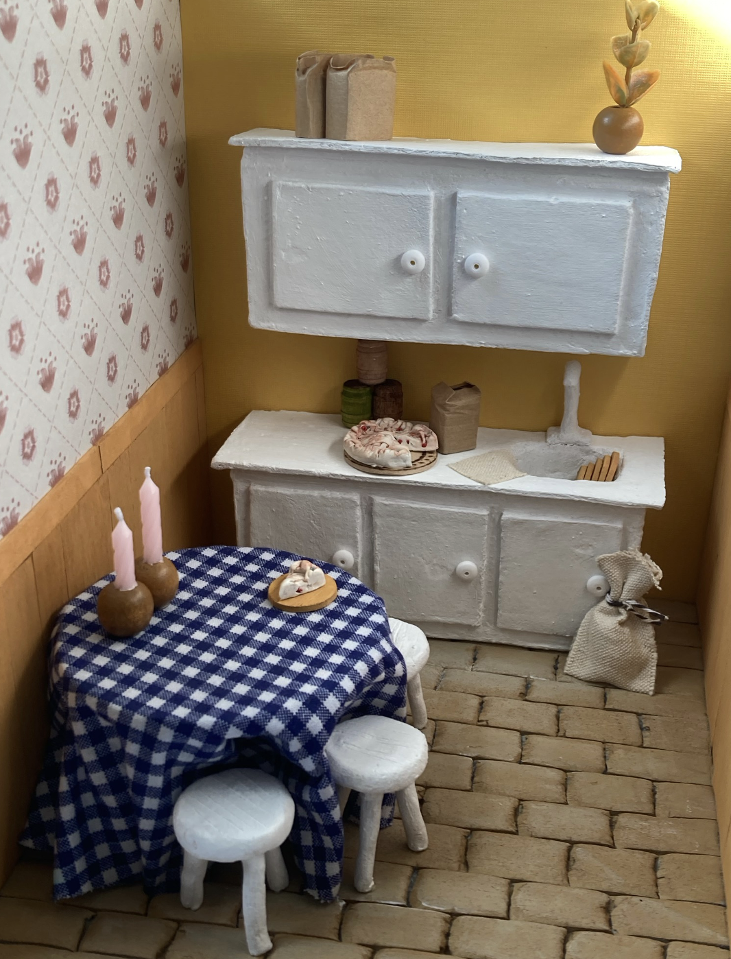 "Packing" - Kitchen