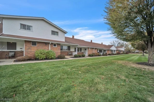 Country Club Condominiums