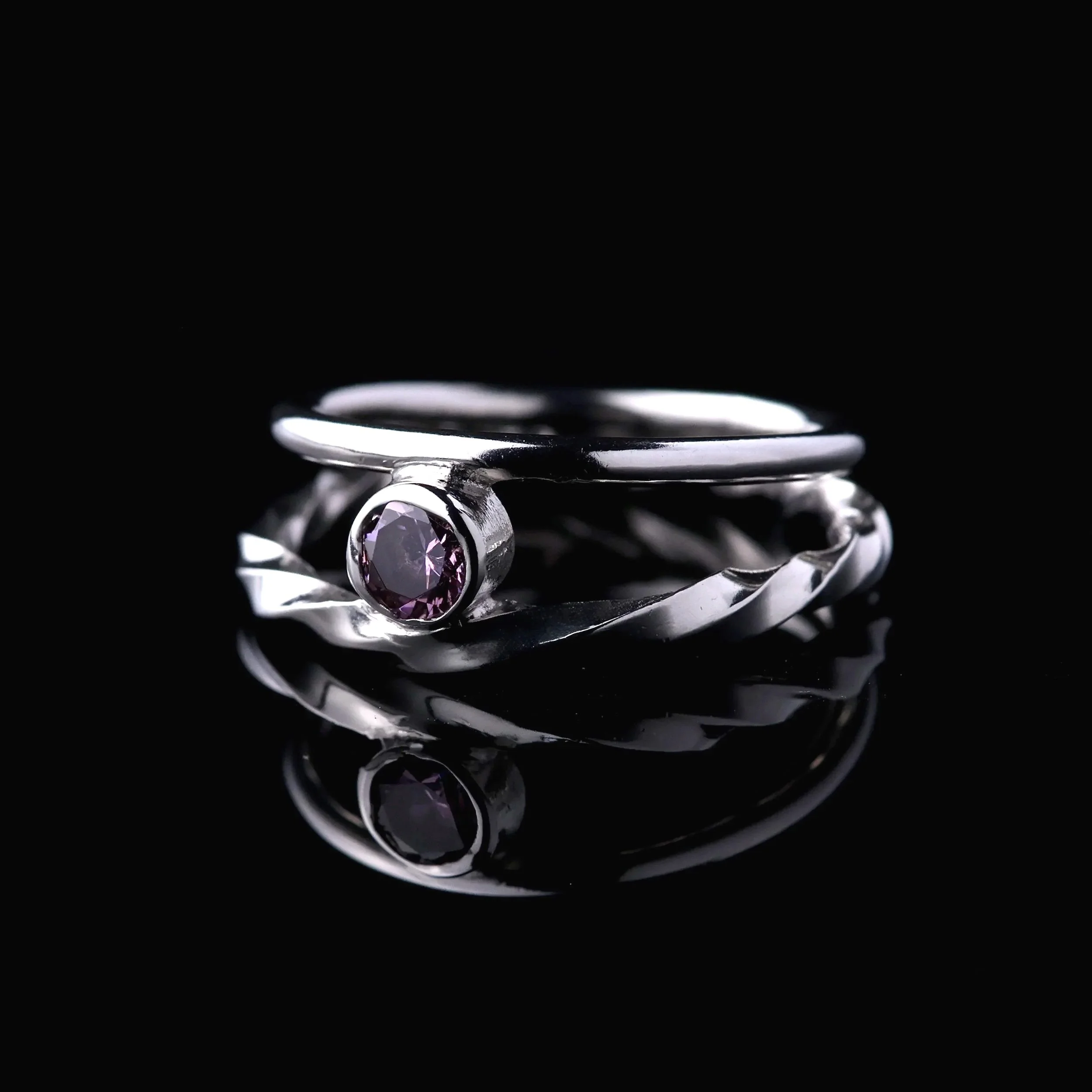 Doppelring, gedreht mit Amethyst