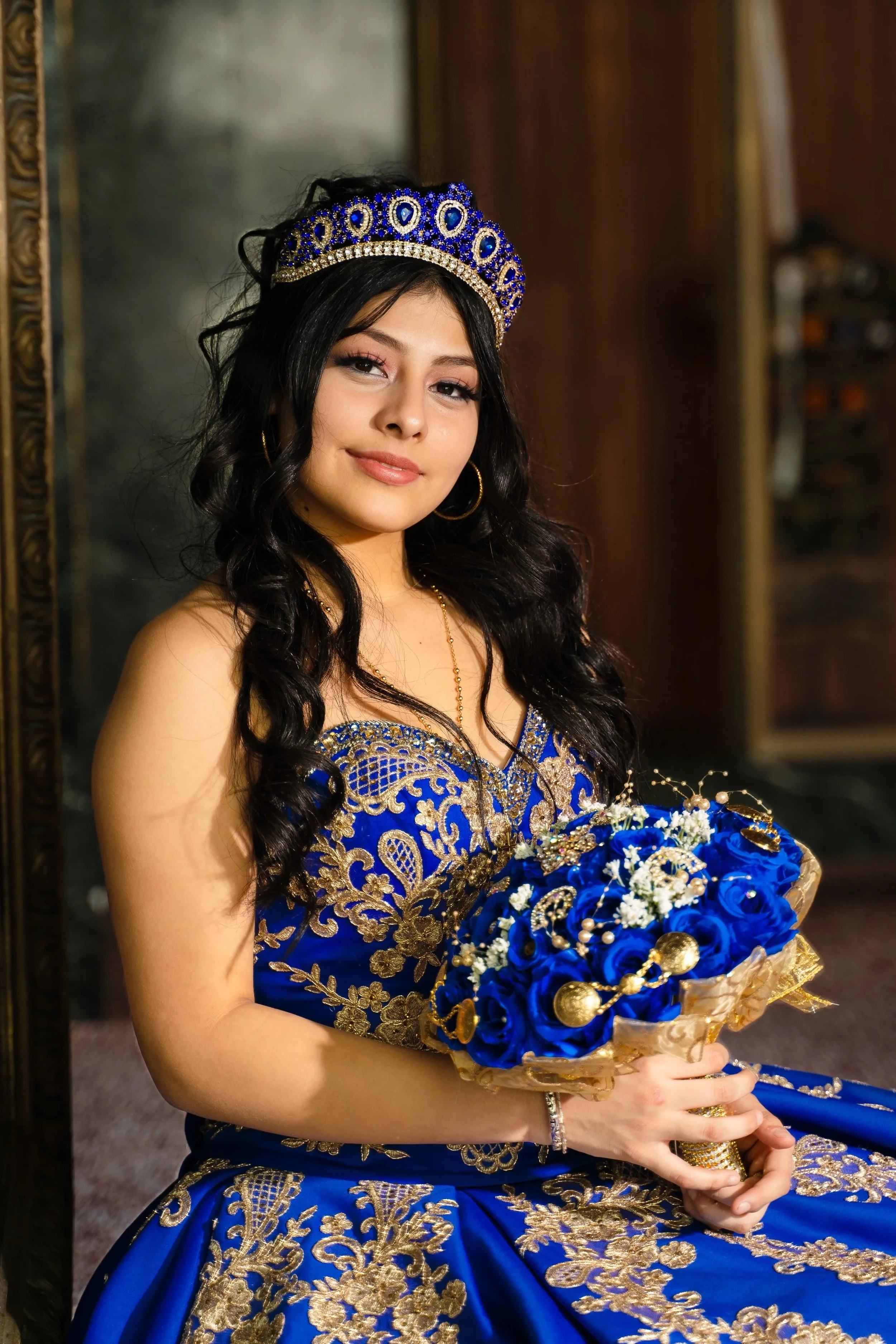 Laurie’s customers, Fernando and Kate embracing by the lake on their wedding day.