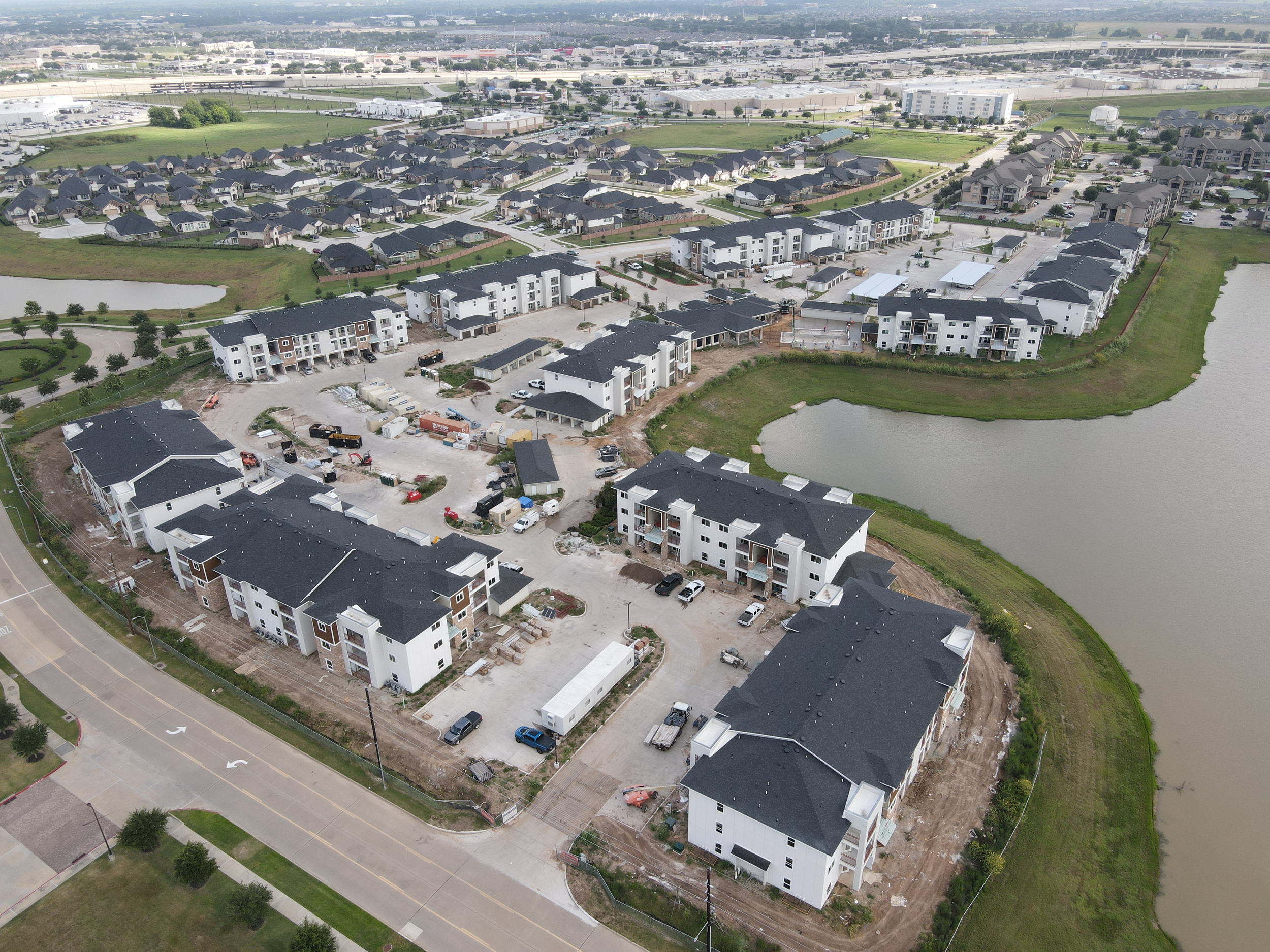 Verge at Summer Park