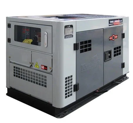 Generador eléctrico grande de color gris con panel de control y ventilaciones.