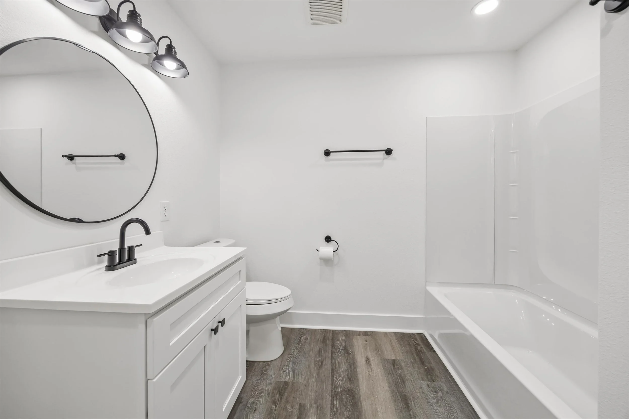 24-E Community Dr 22837 IMG 24.jpg