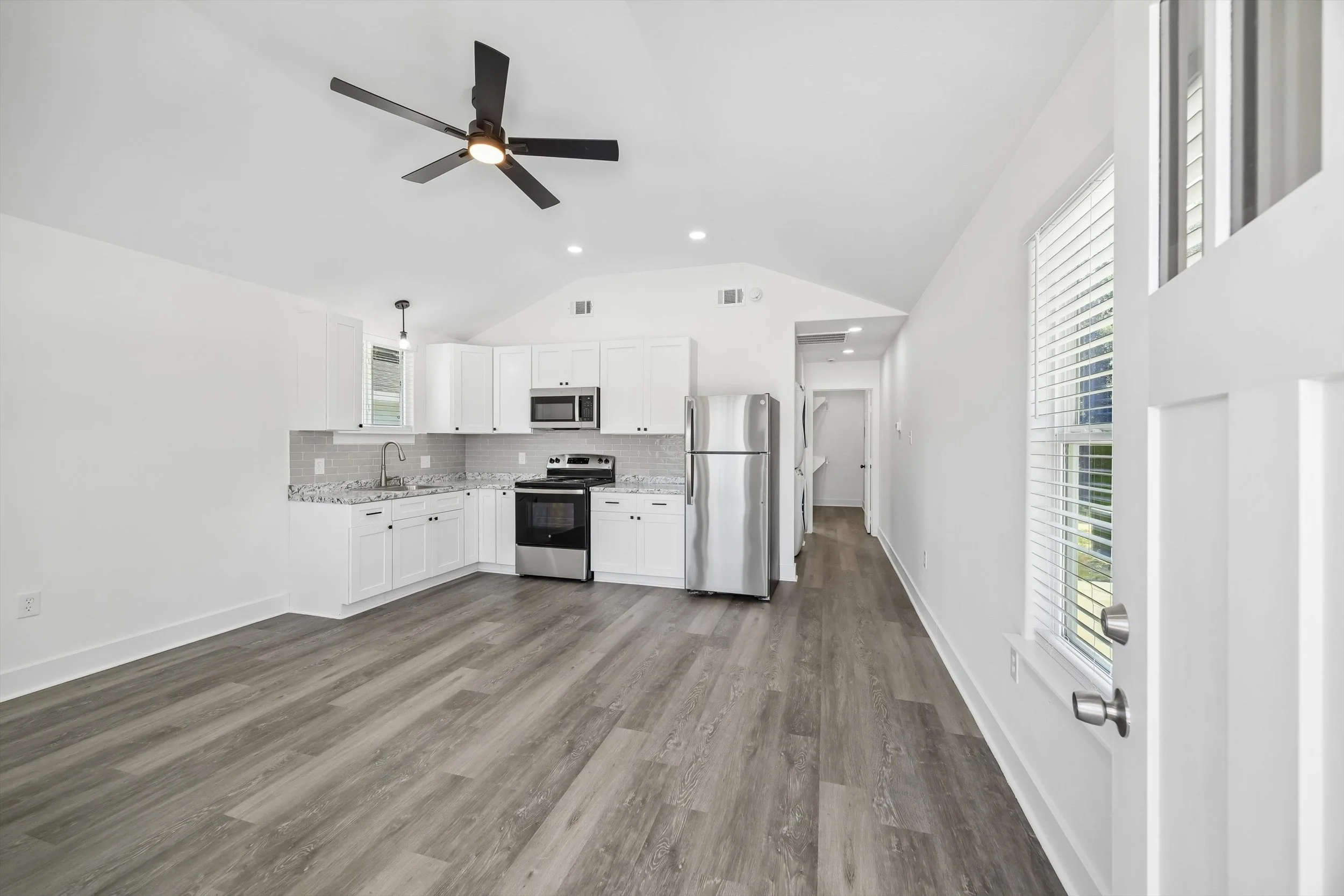 20-E Community Dr 22837 IMG 20.jpg