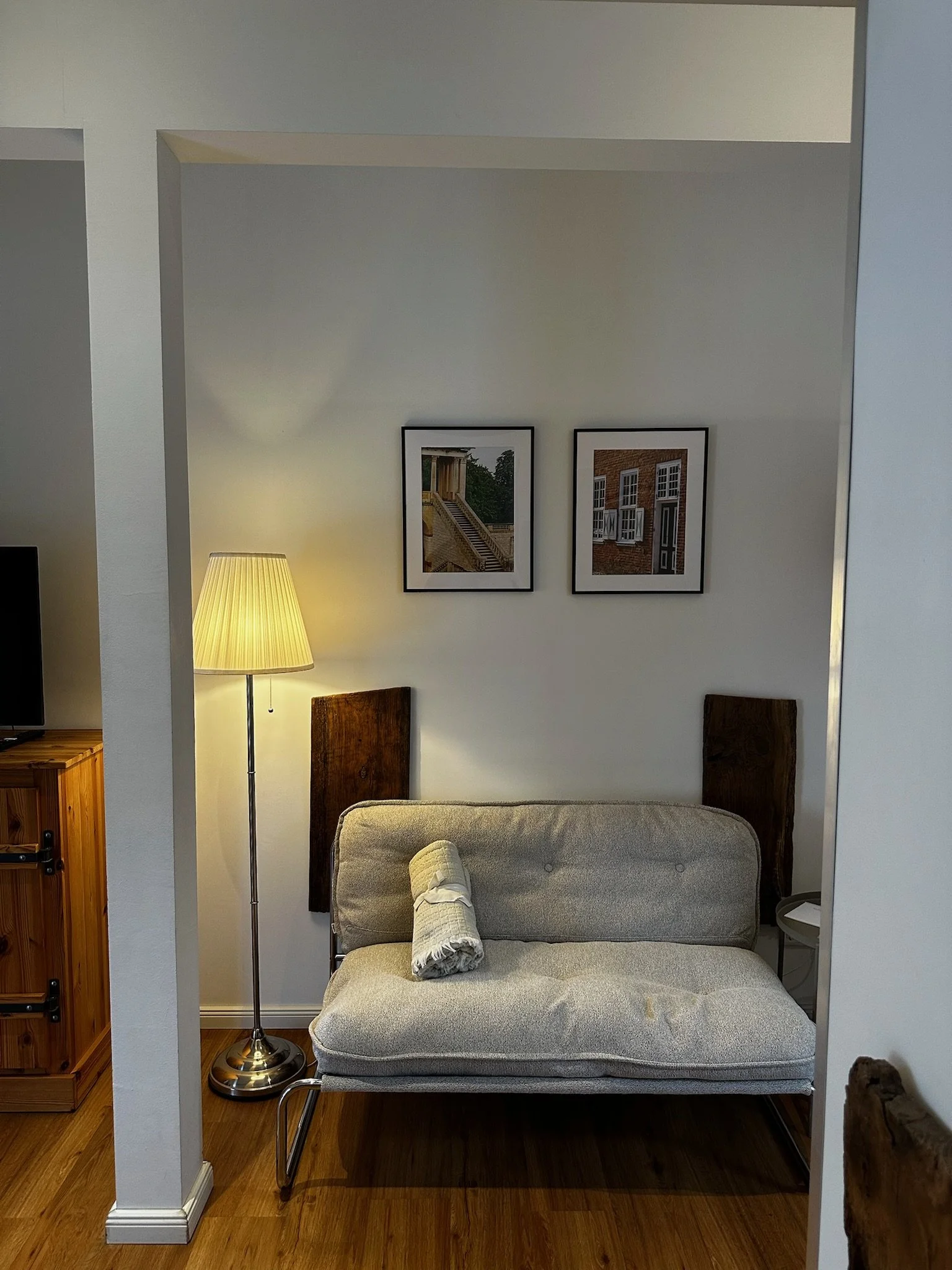 Gemütliche Sitzecke mit Blick auf die Wublitz – Zimmer II