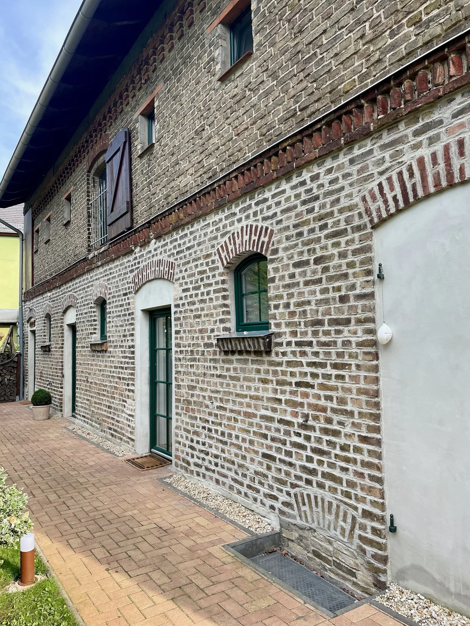 Hausansicht vom Innenhof