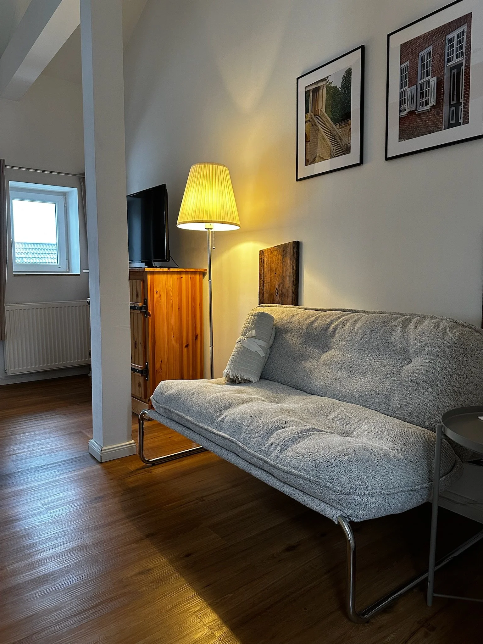 Gemütliche Sitzecke mit Blick auf die Wublitz – Zimmer II