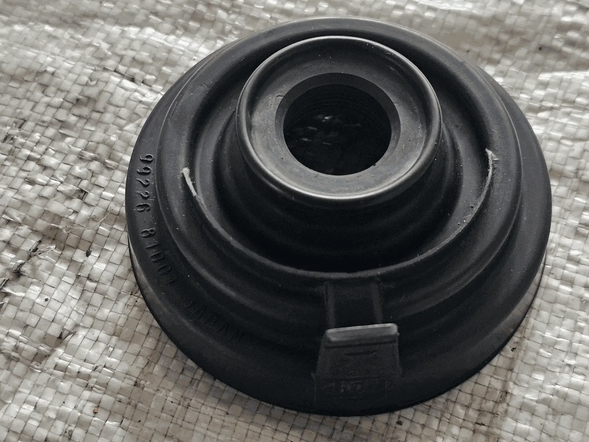 Suzuki Gsx R 750 Srad 96 99 Front Headlight Dust Cover 9922681001