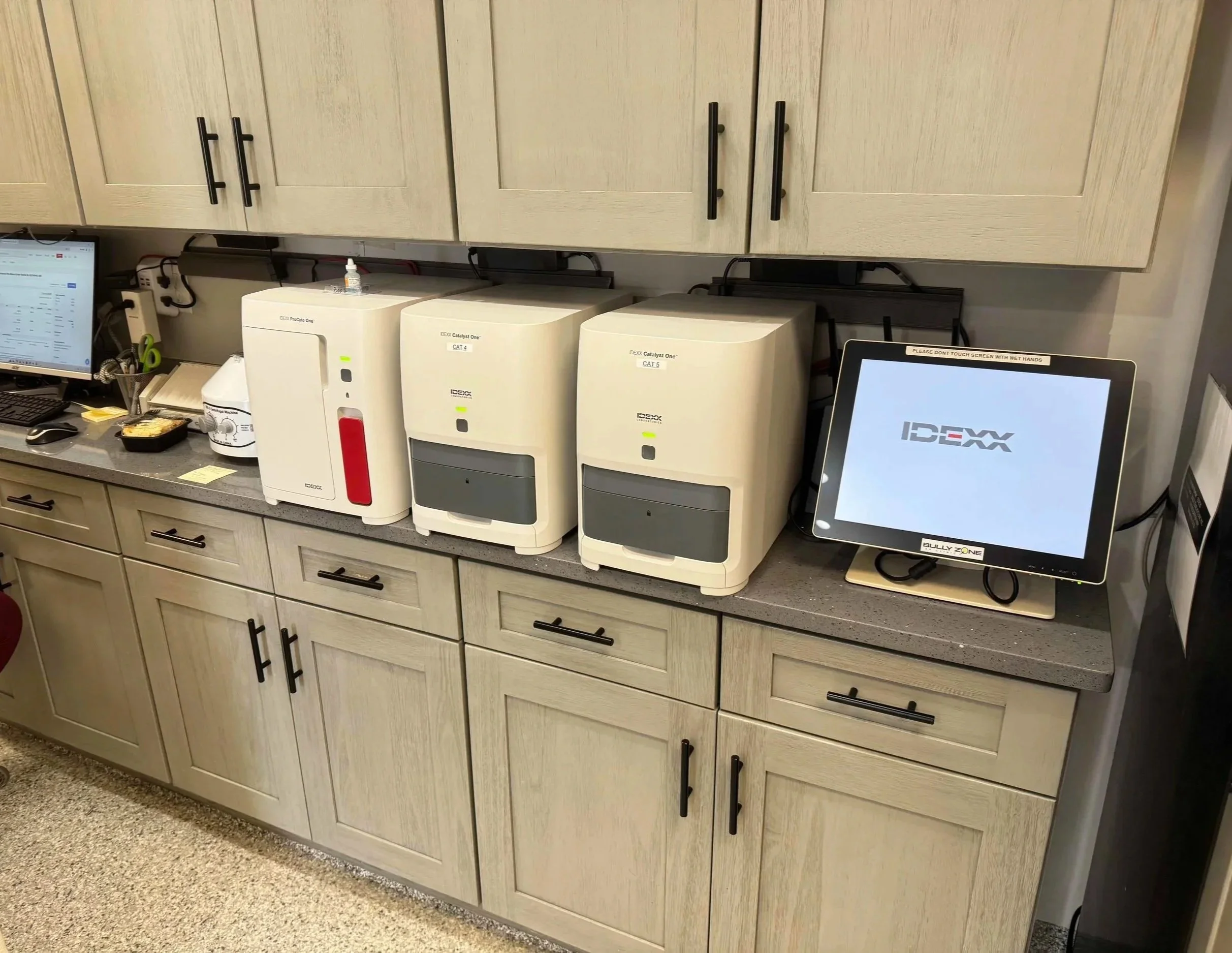 In-house diagnostic testing equipment supporting pet bloodwork and ultrasound planning in Newark, NJ.
