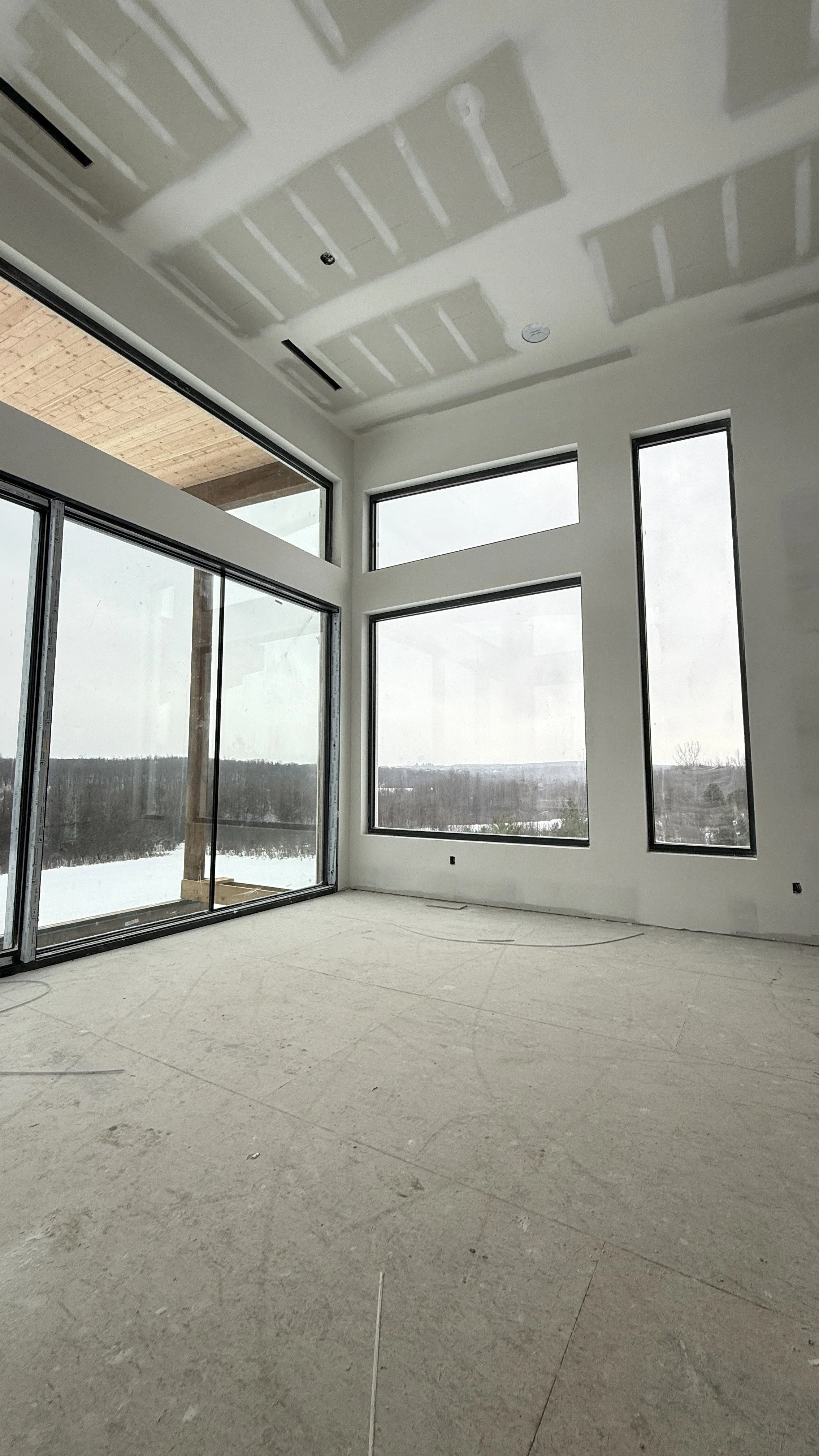 Muskoka Drywall return windows for a minimalistic modern clean drywall look