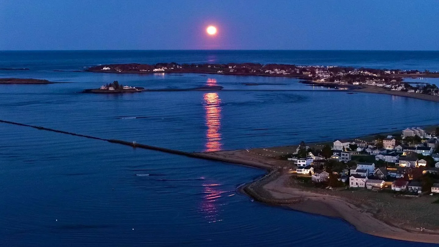 The Flower Moon putting on an absolute show over the Saco jetty the other night! 🌸🌕
There is nothing quite like the perspective you get from the air, especially when the moon creates a perfect golden bridge across the Atlantic. It was a beautiful n