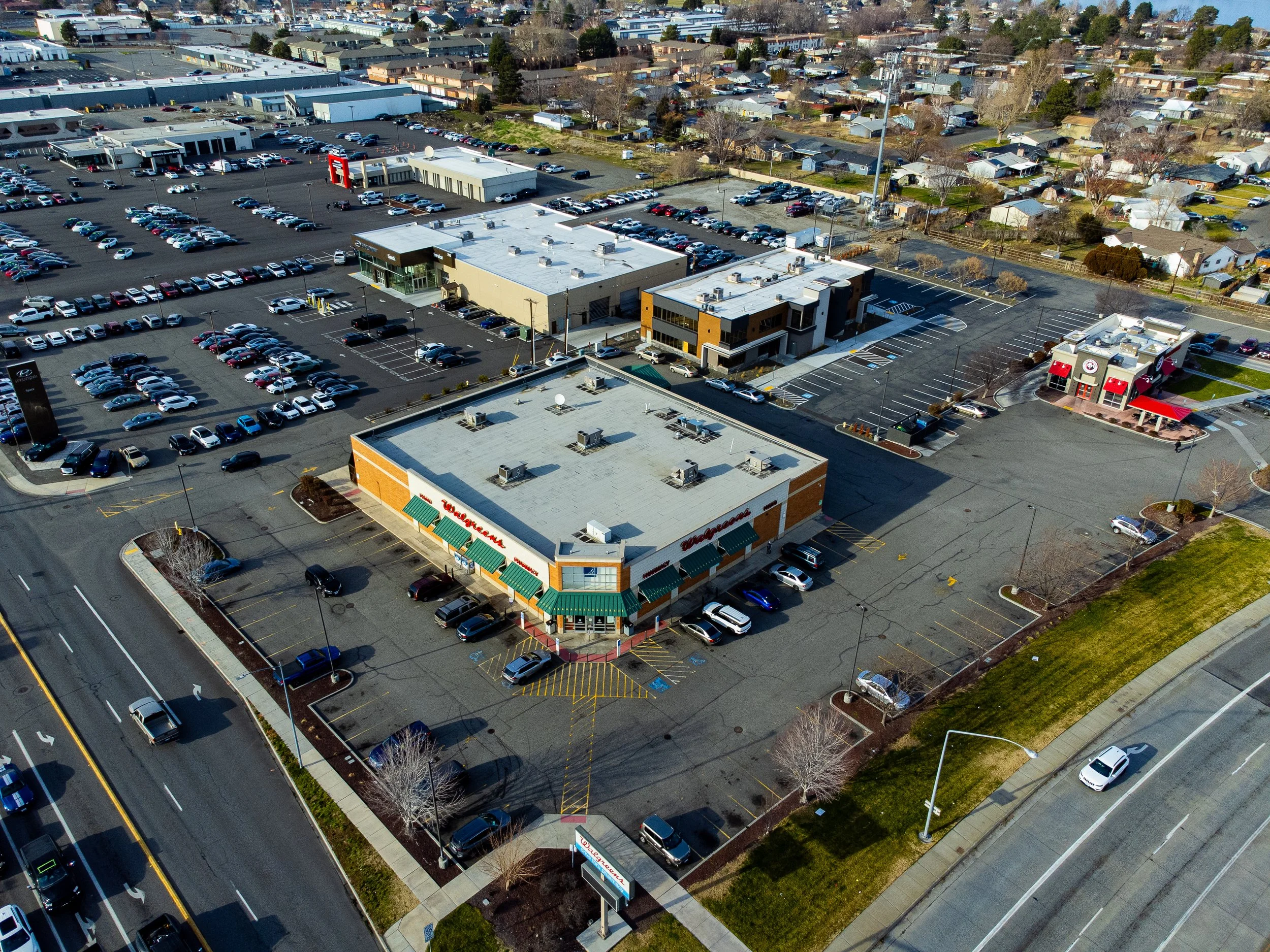 Property_2800-West-Clearwater-Ave-Kennewick-WA-99336_Aerial-photo-47.jpg