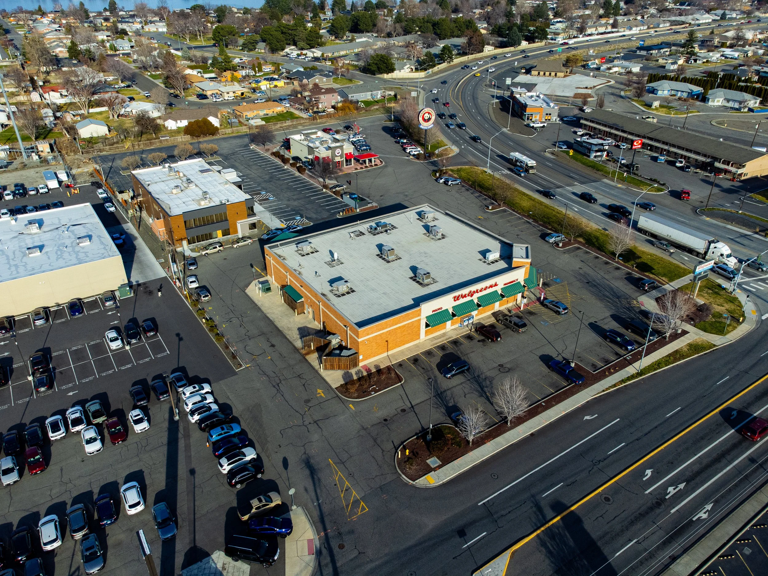 Property_2800-West-Clearwater-Ave-Kennewick-WA-99336_Aerial-photo-37.jpg