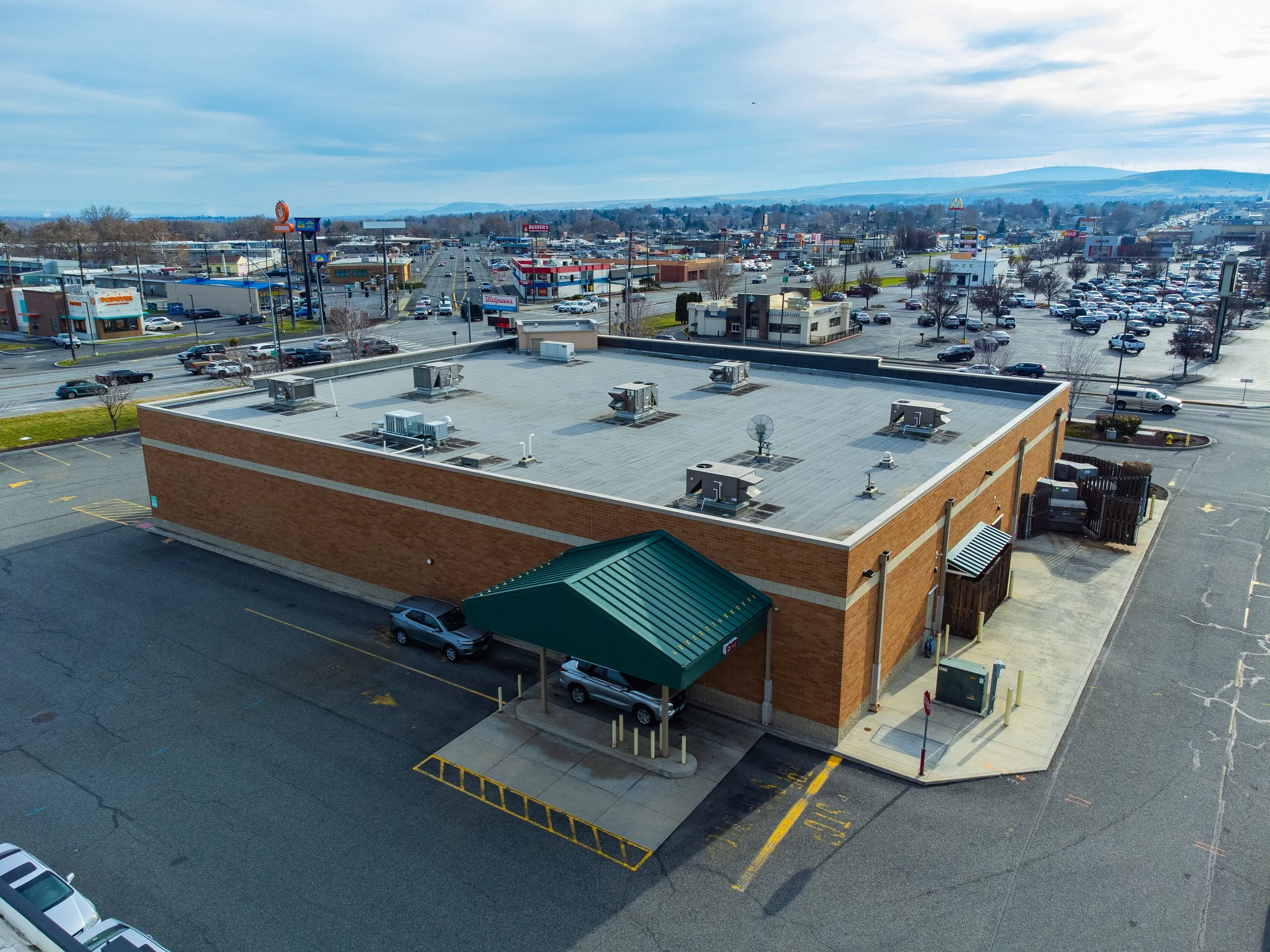 Property_2800-West-Clearwater-Ave-Kennewick-WA-99336_Aerial-photo-76.jpg