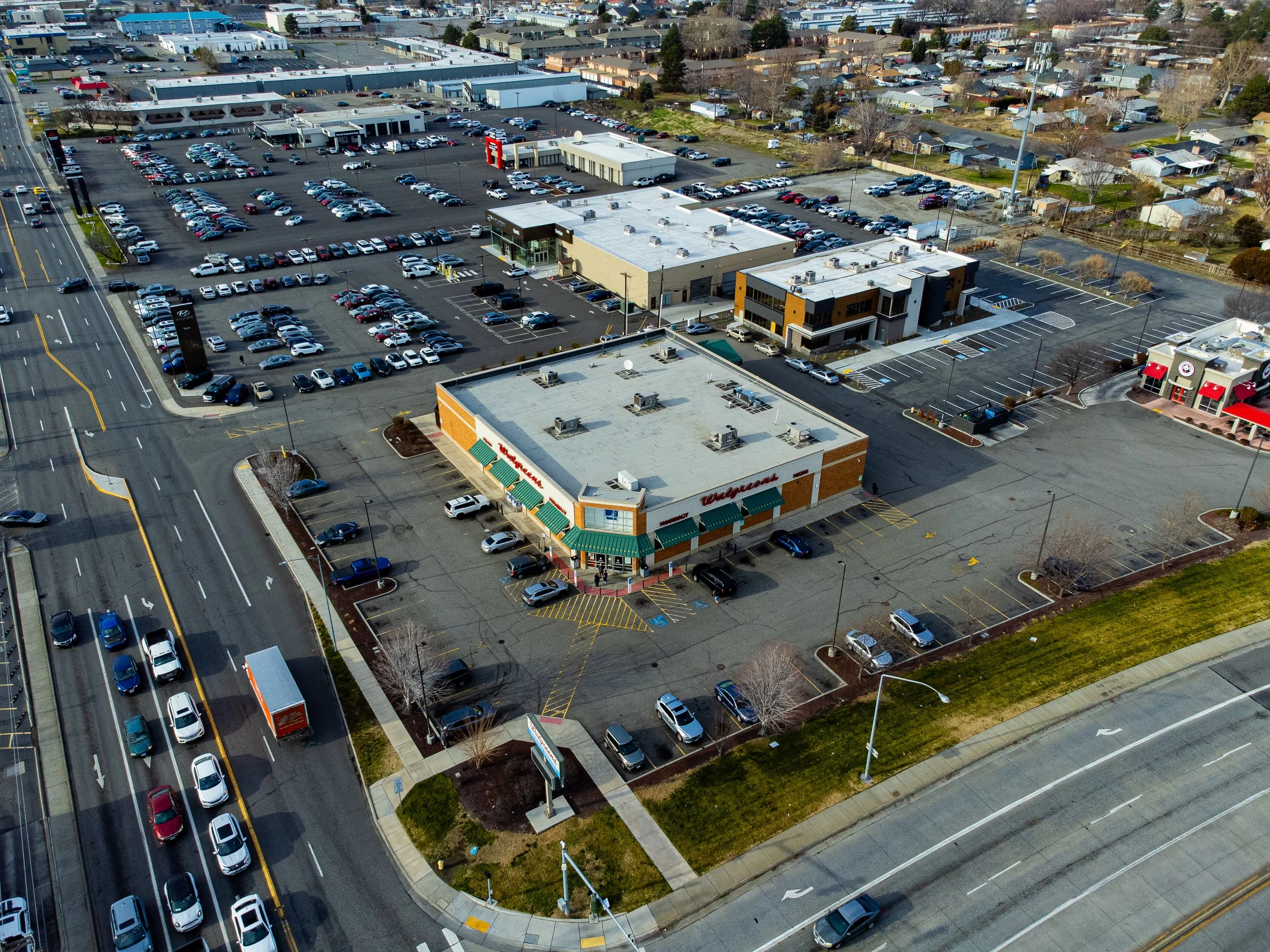 Property_2800-West-Clearwater-Ave-Kennewick-WA-99336_Aerial-photo-53.jpg